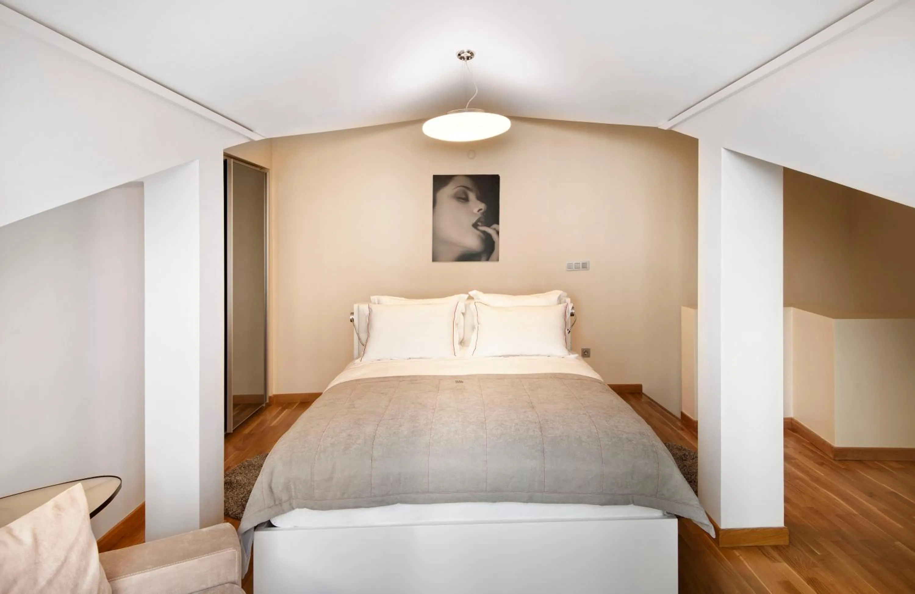 Bedroom, Bed in Nuru Ziya Residences