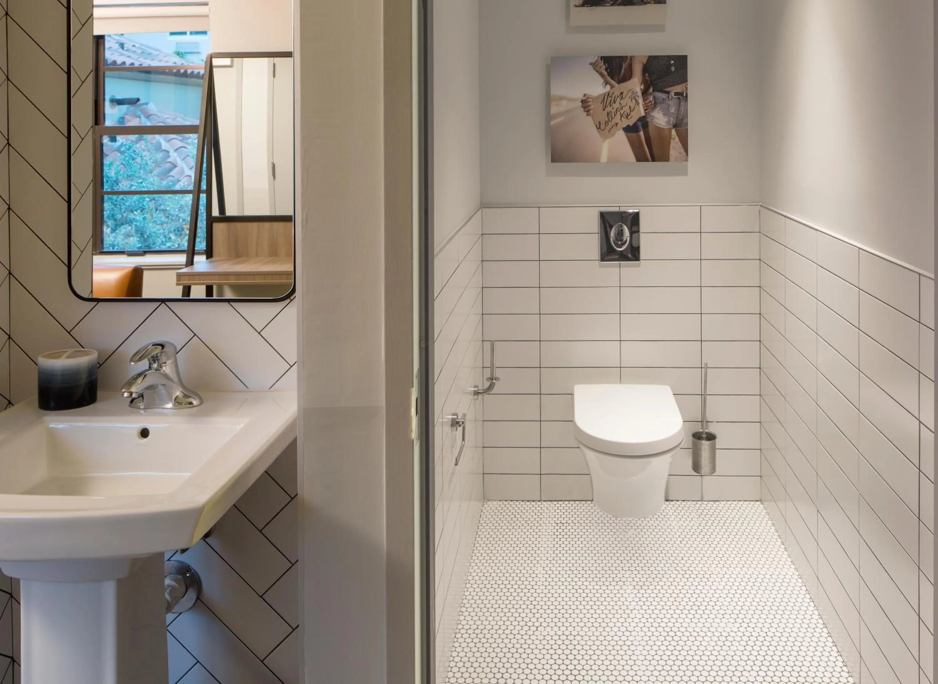 Shower in Generator Miami