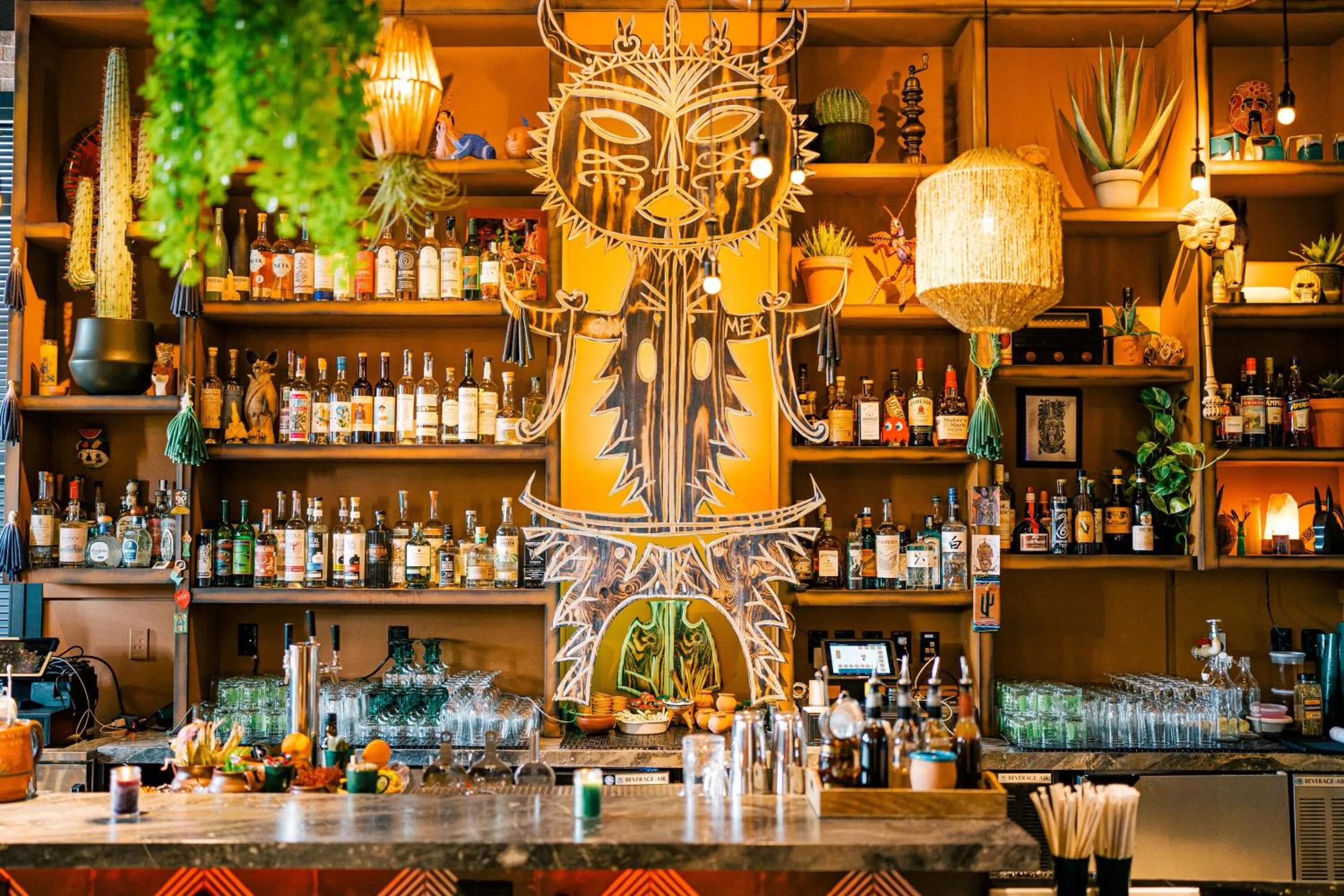 Restaurant/places to eat in Generator Miami