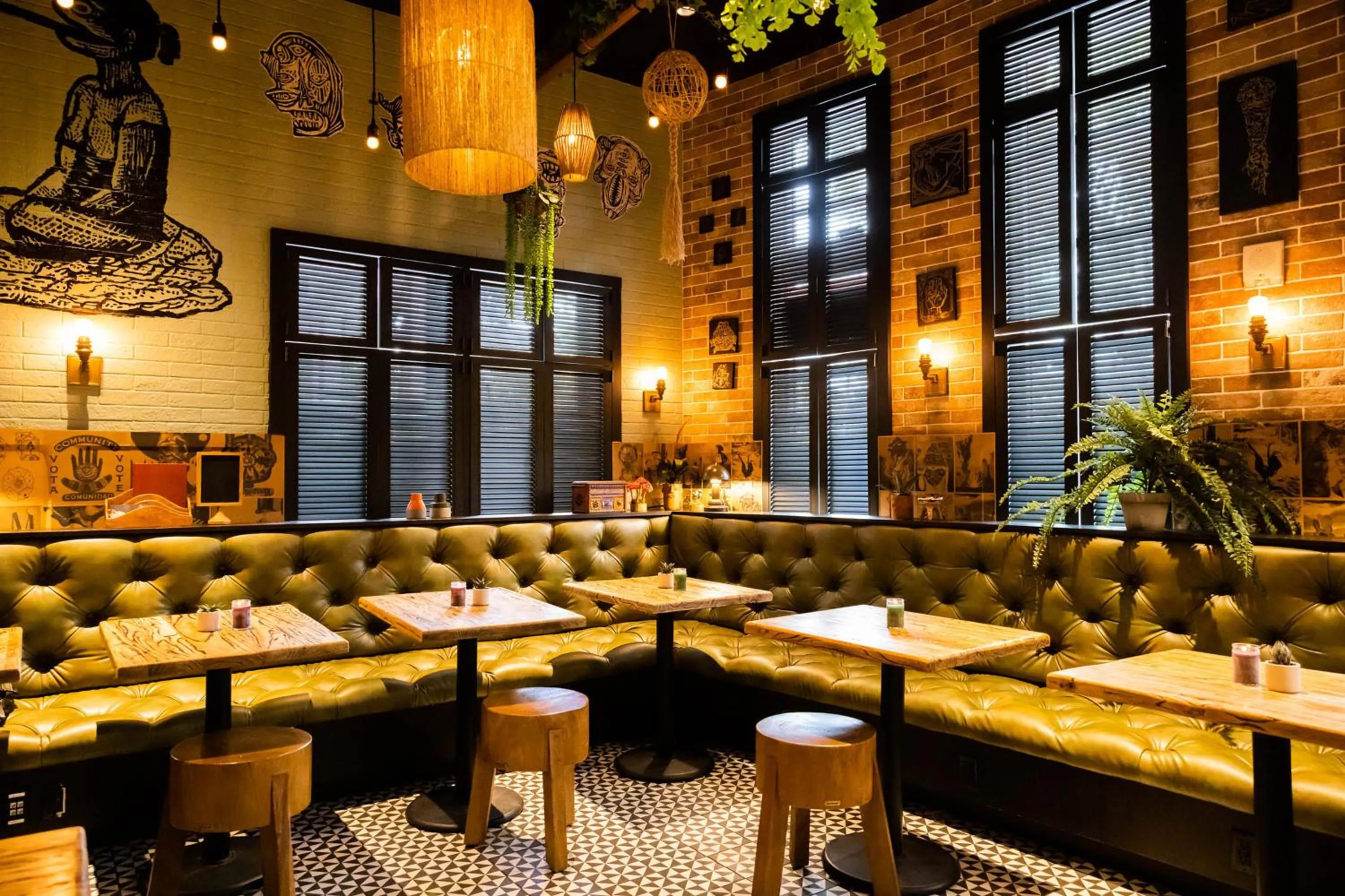 Restaurant/places to eat in Generator Miami