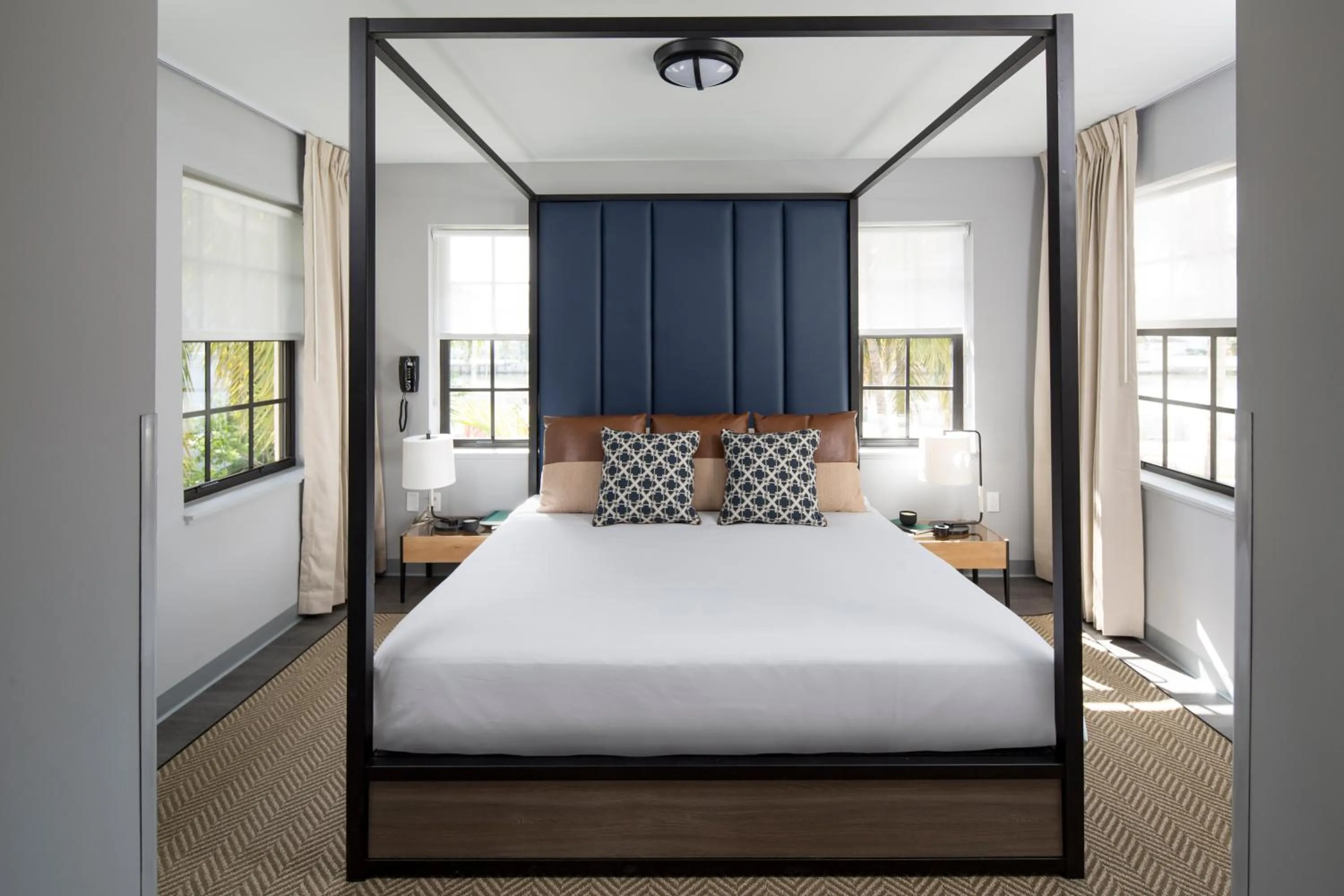 Bed in Generator Miami