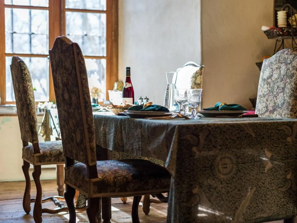 Dining area in Château des Marcilly Talaru