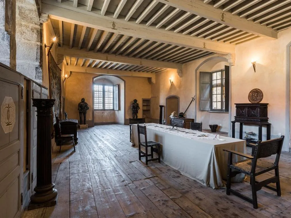 Dining area in Château des Marcilly Talaru