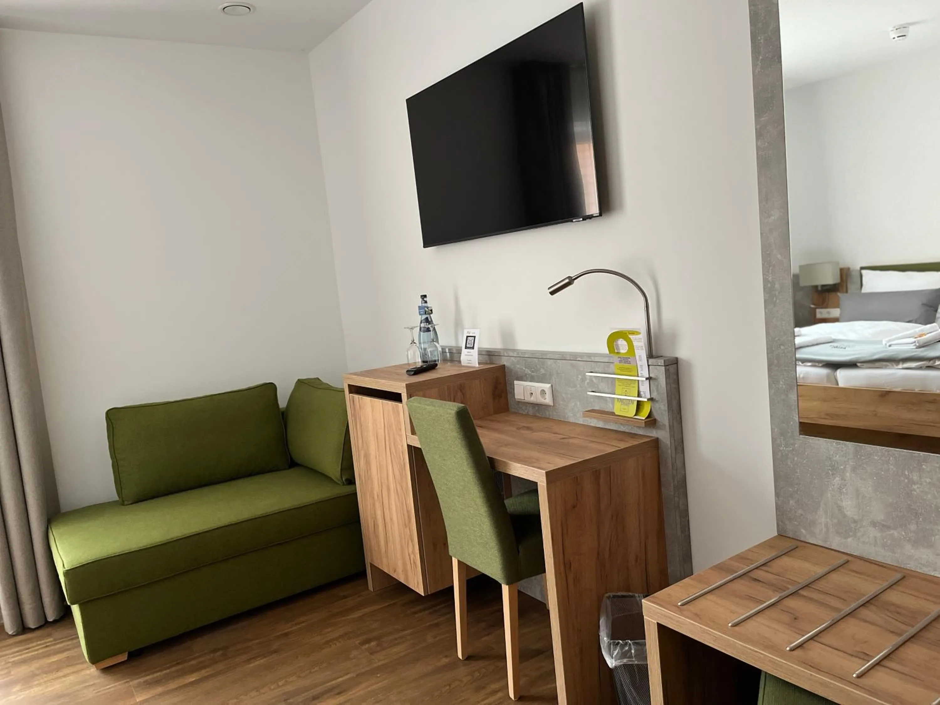 Photo of the whole room in Hotel Knotenpunkt