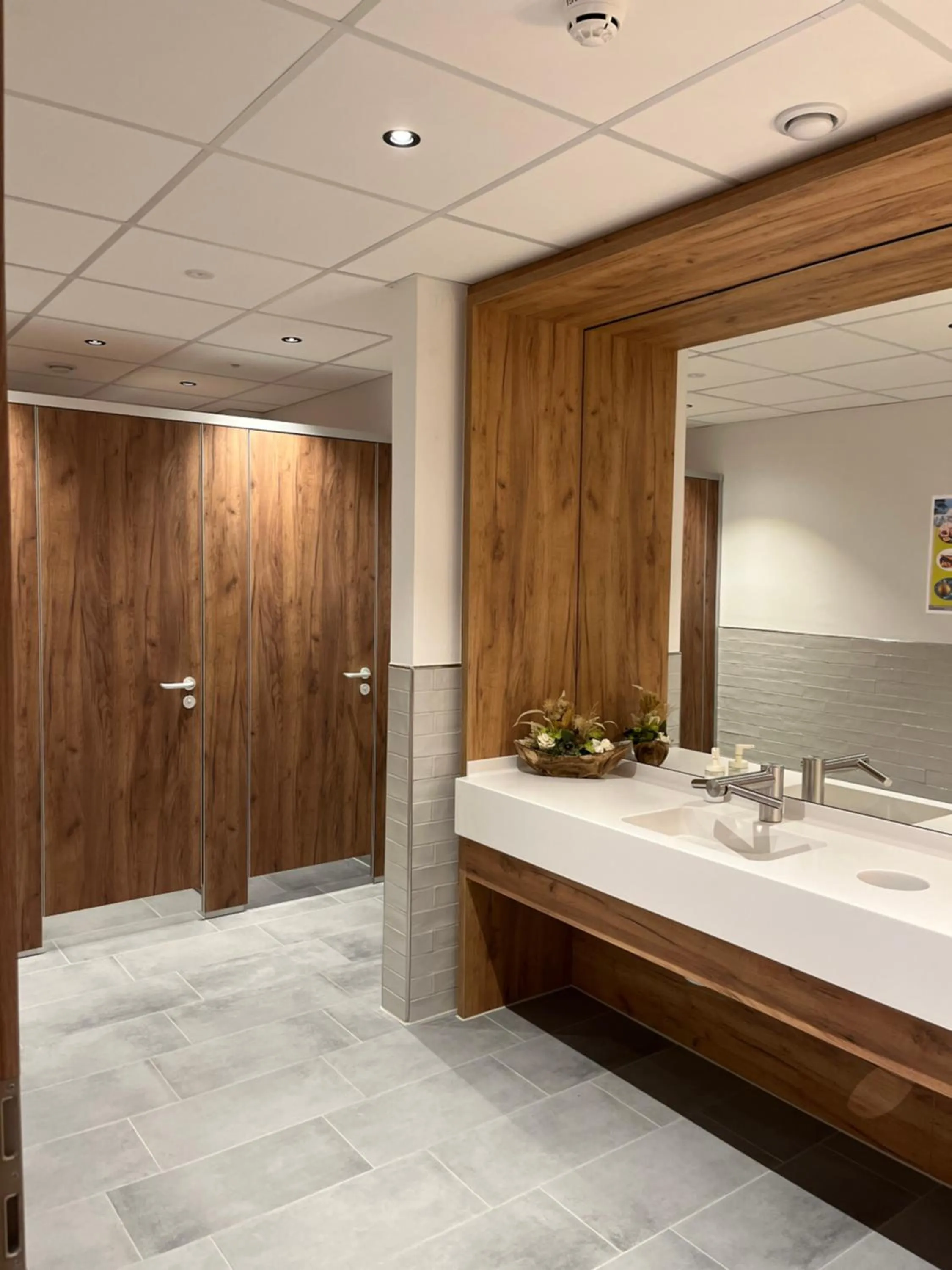 Toilet in Hotel Knotenpunkt