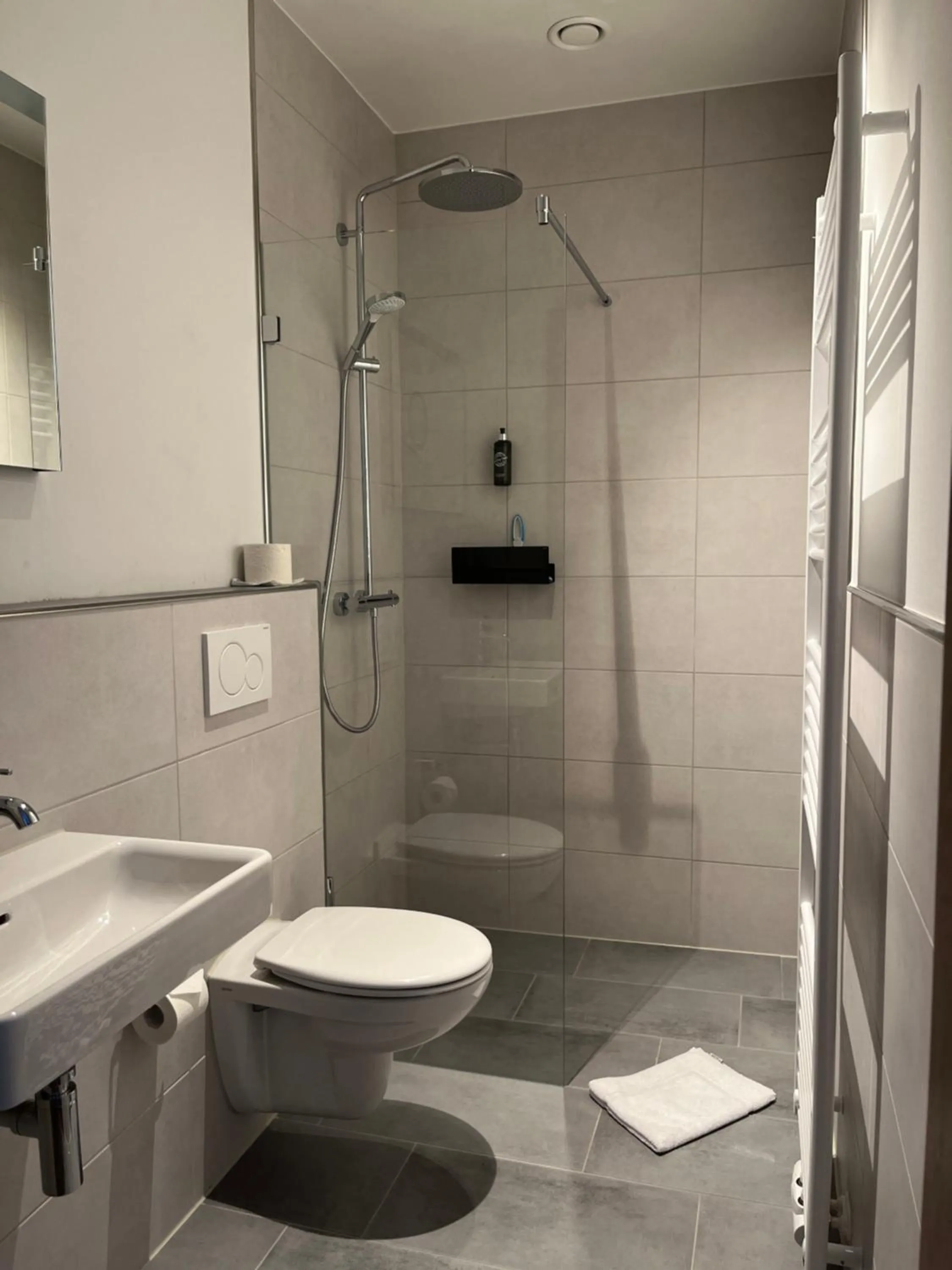 Bathroom in Hotel Knotenpunkt