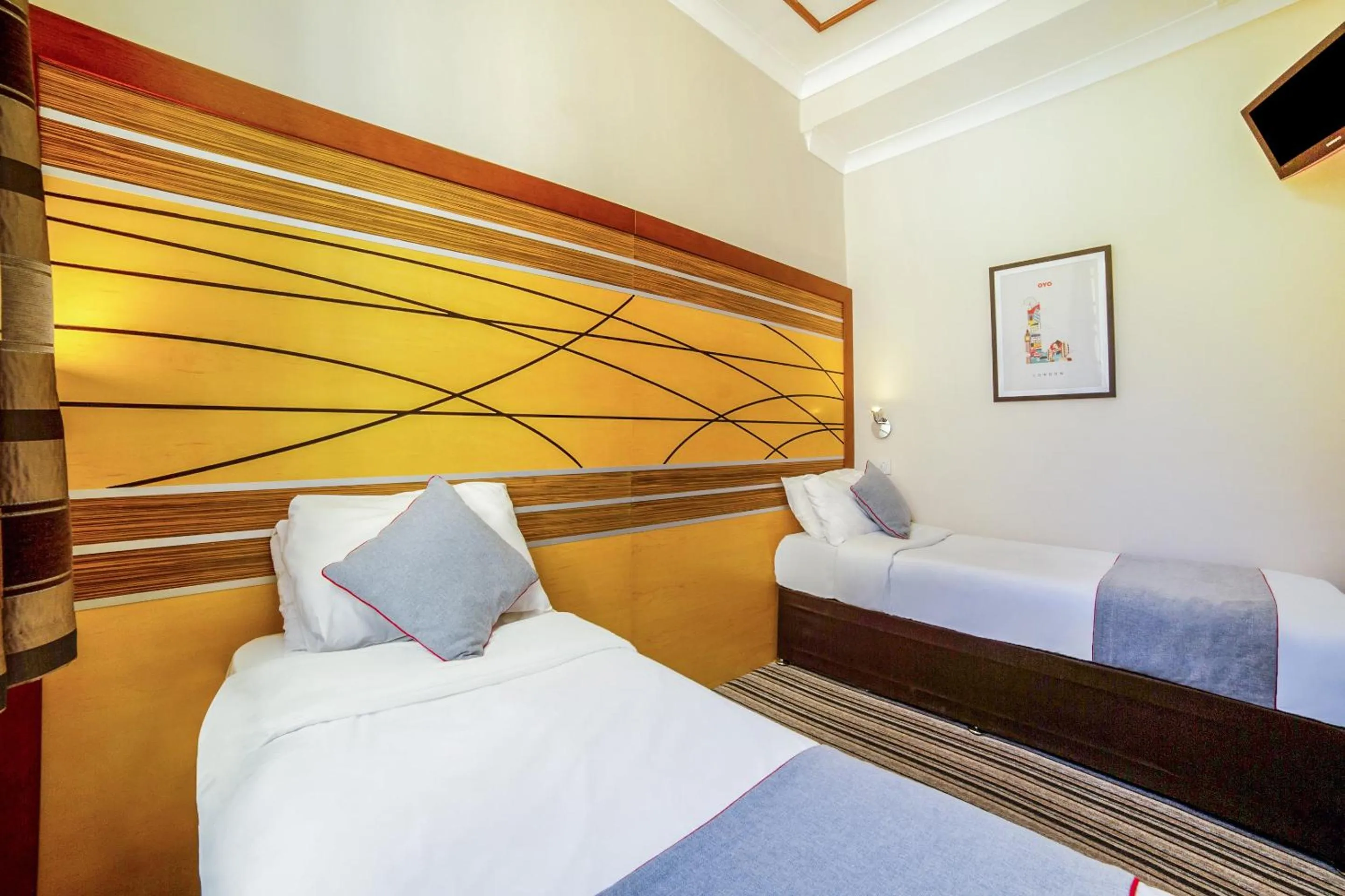 Bedroom, Bed in Vegas Hotel