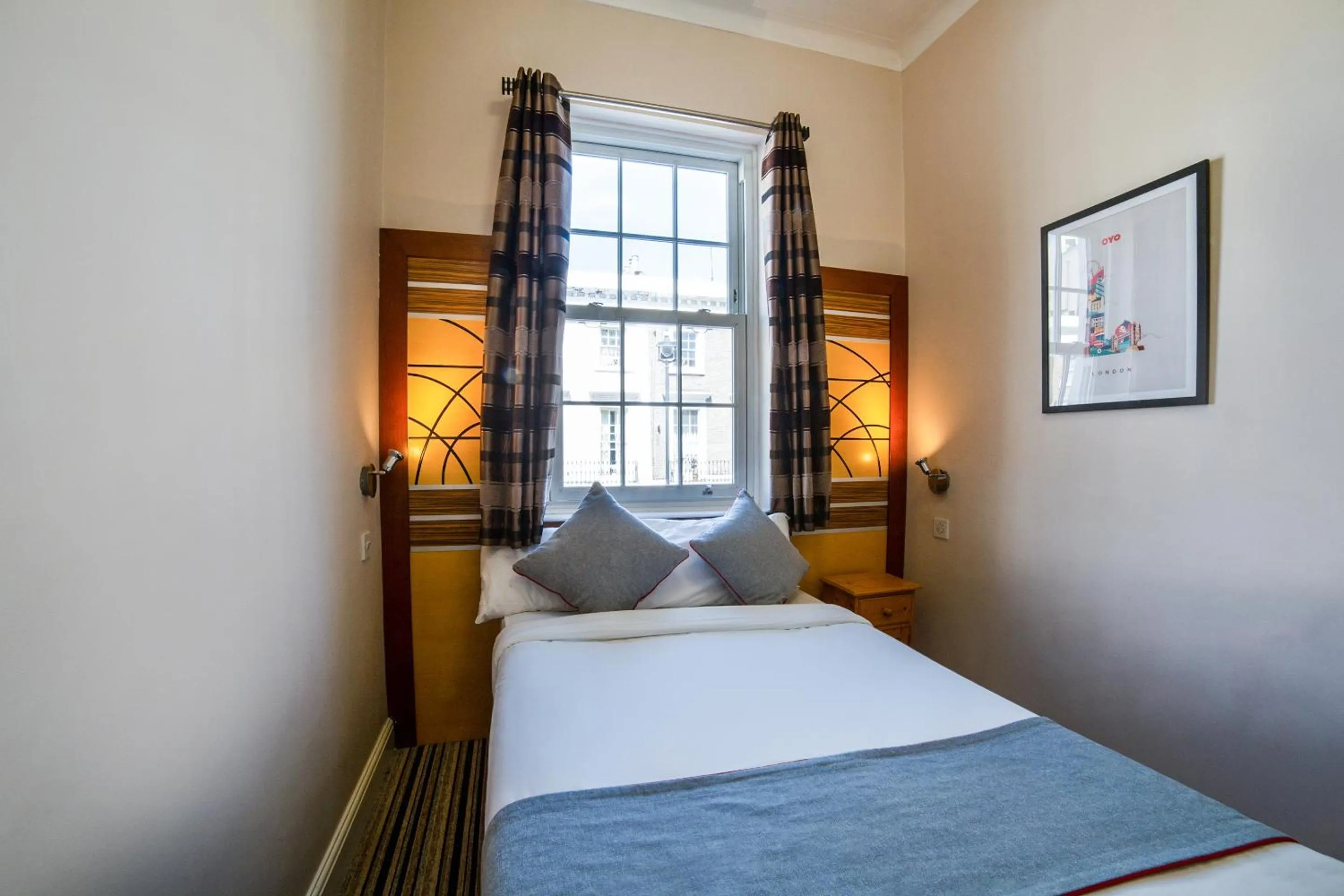 Bedroom, Bed in Vegas Hotel