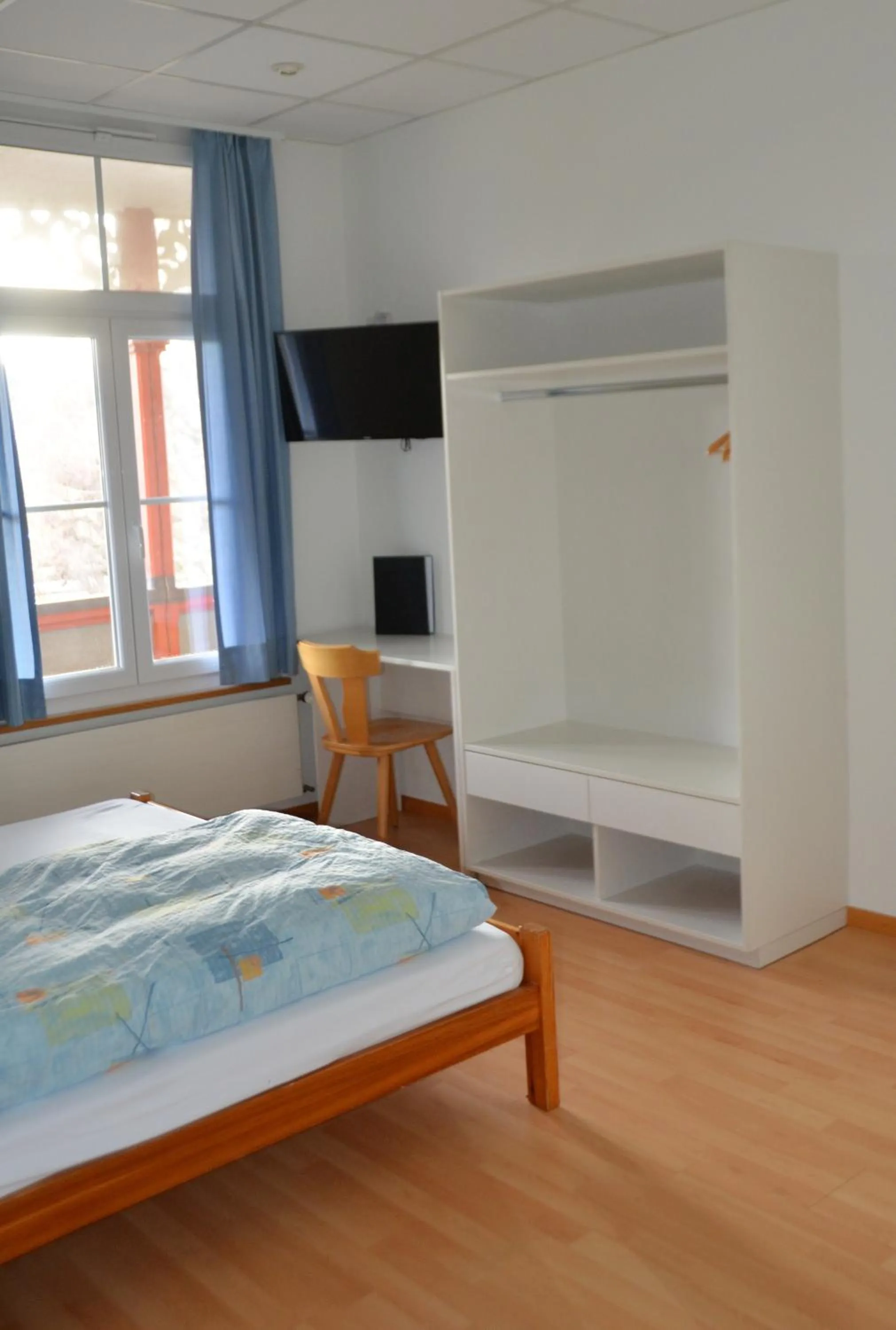 Photo of the whole room, Bed in Hotel Restaurant Bahnhof