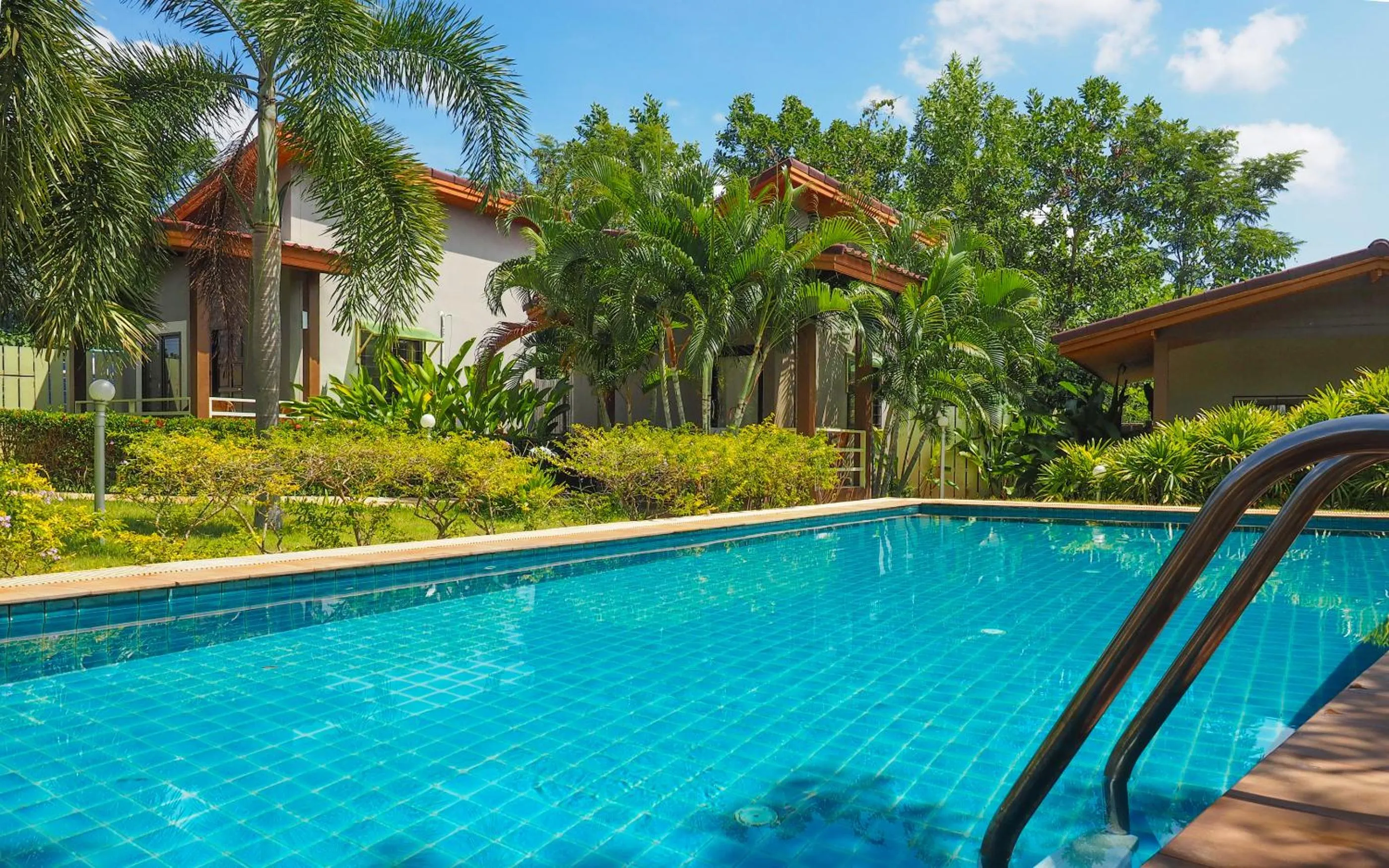 Day in Escape-Cabins