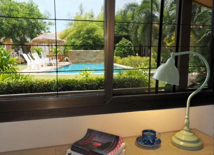 Patio in Escape-Cabins