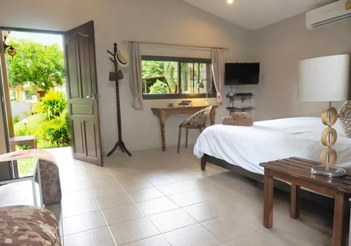 Bed in Escape-Cabins