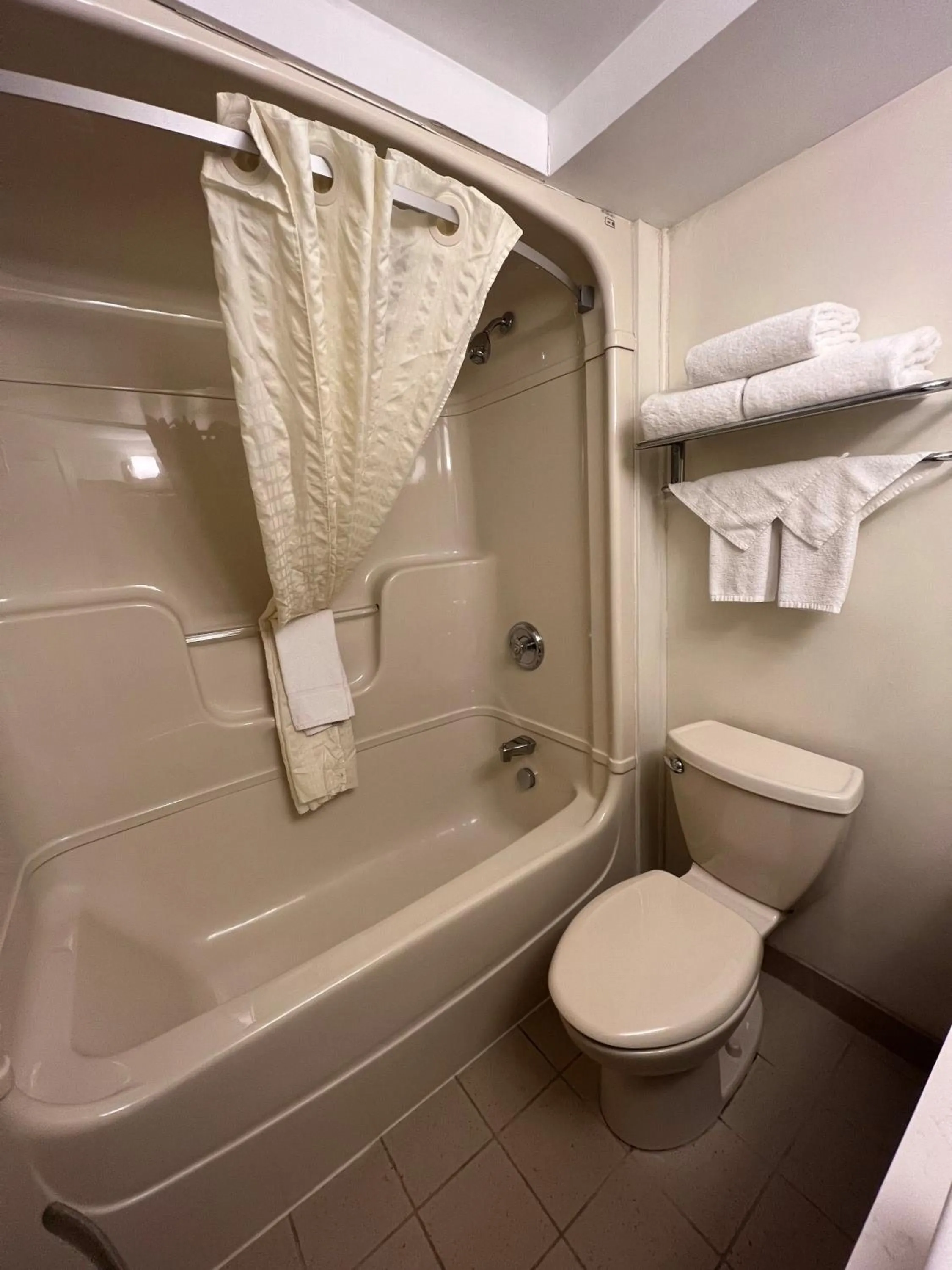 Shower in Hidden Valley Resort, an Ascend Collection Resort