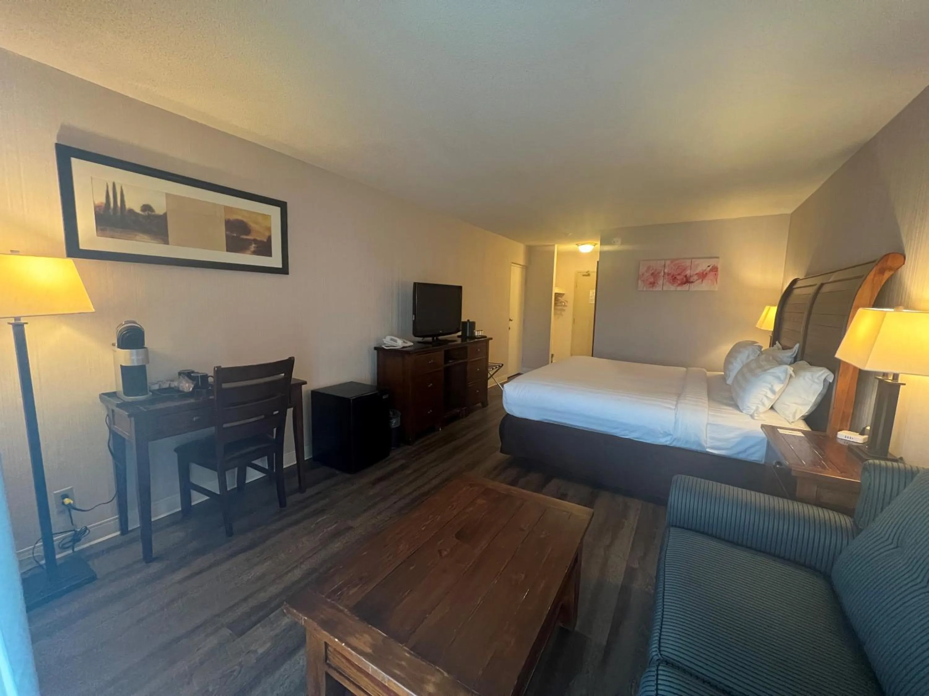 Bed in Hidden Valley Resort, an Ascend Collection Resort