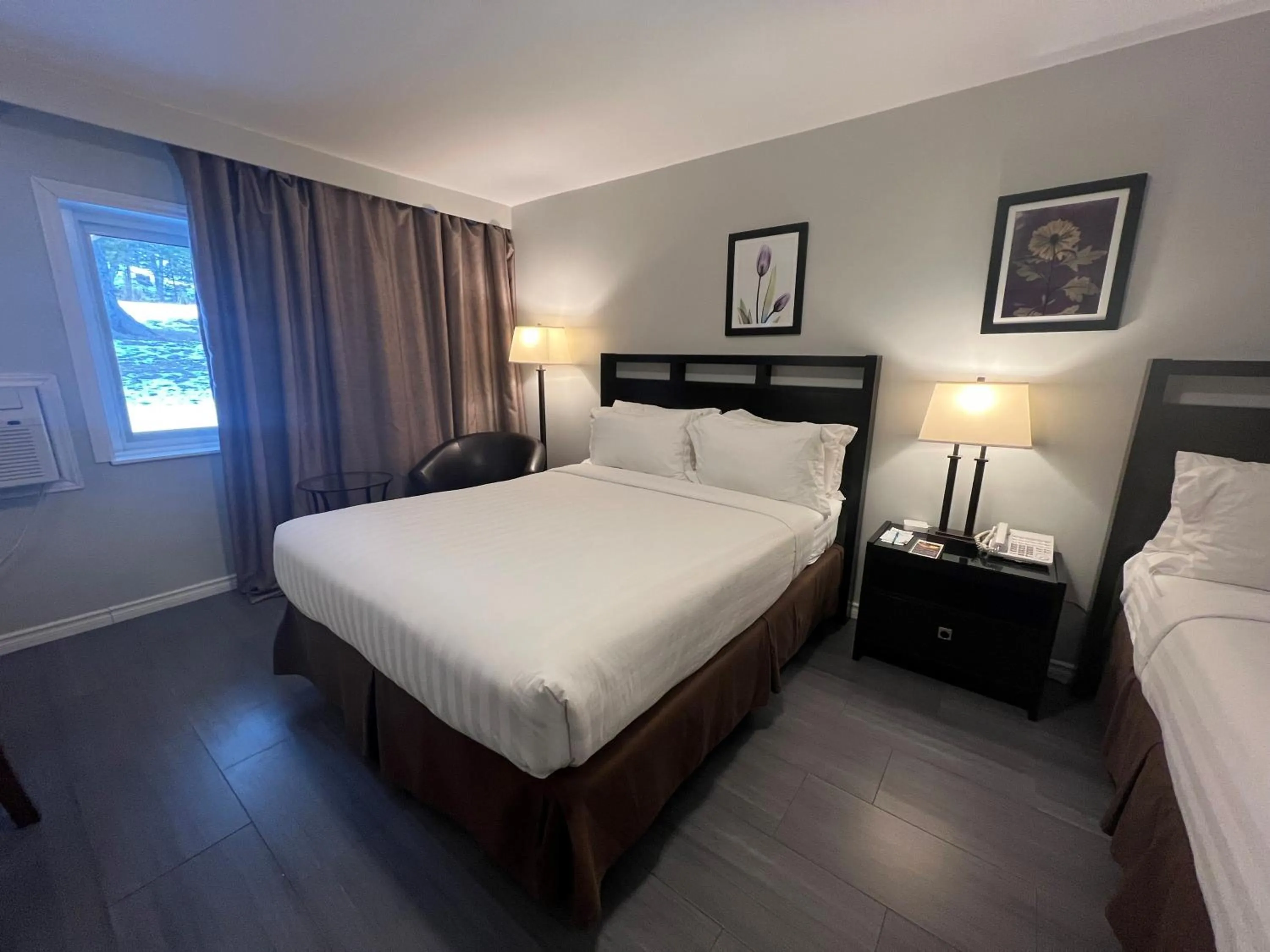 Bed in Hidden Valley Resort, an Ascend Collection Resort