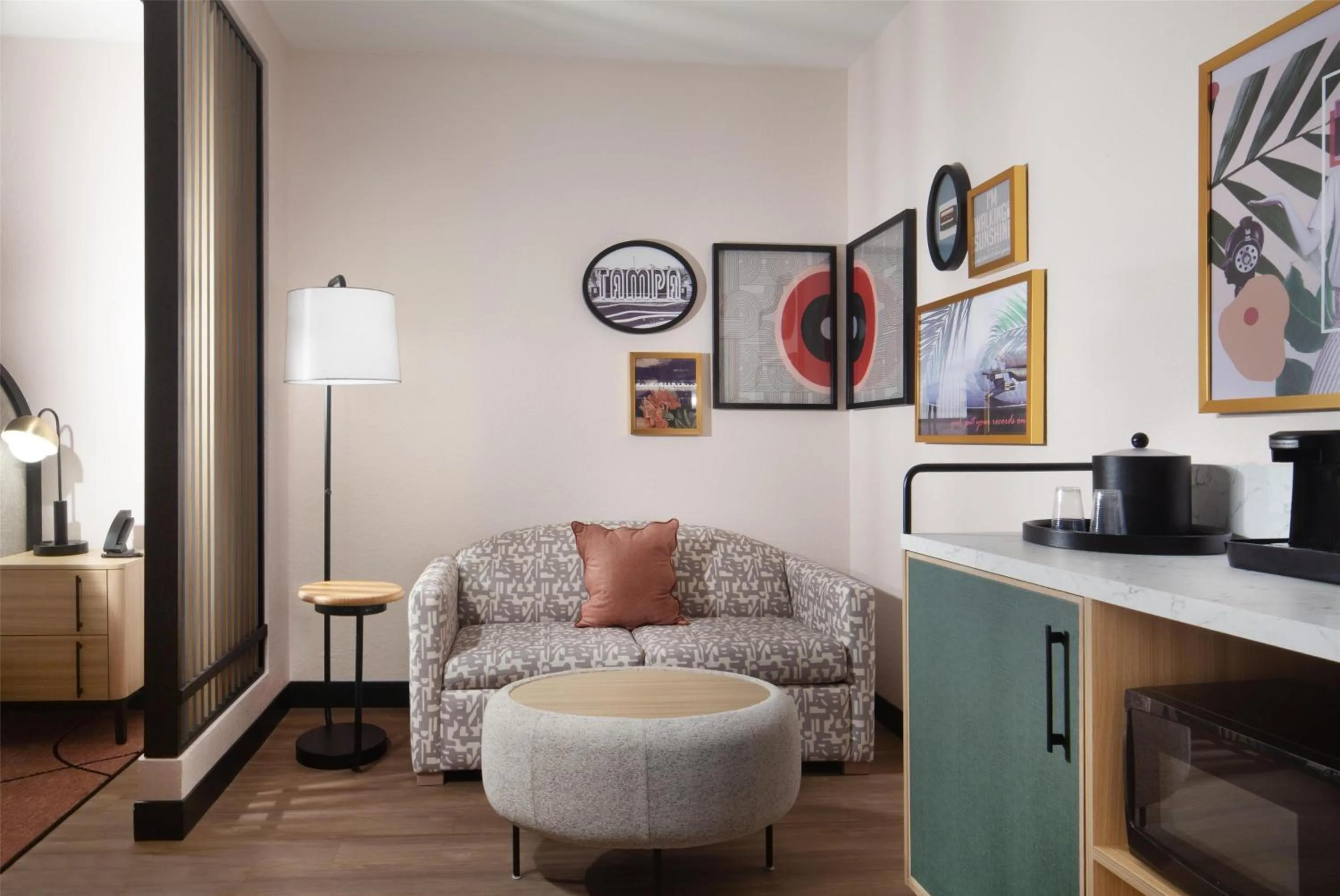 Living room in Hampton Inn by Hilton Tampa Fairgrounds Casino