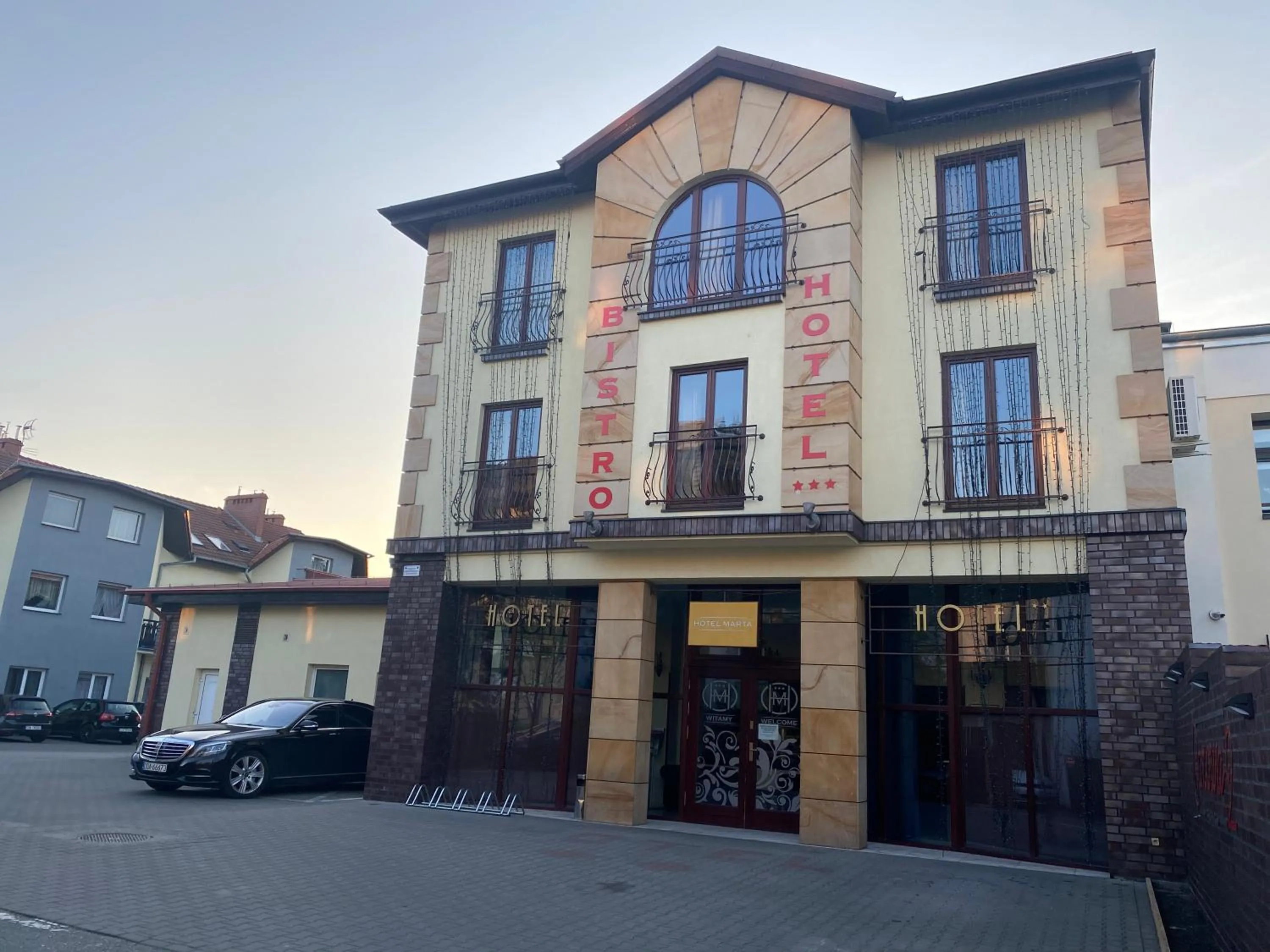Facade/entrance in Hotel Marta