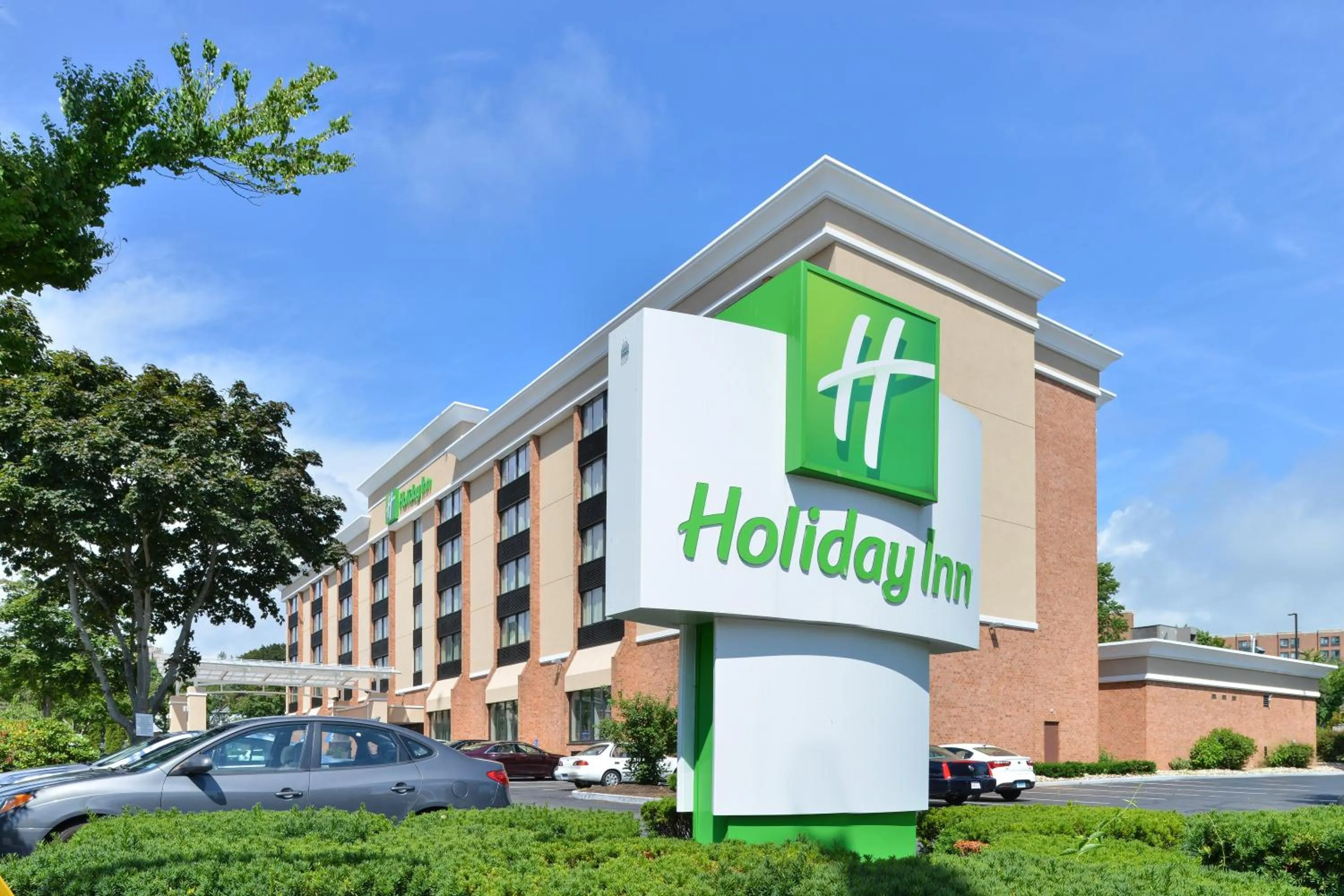 Property building in Holiday Inn New London by IHG