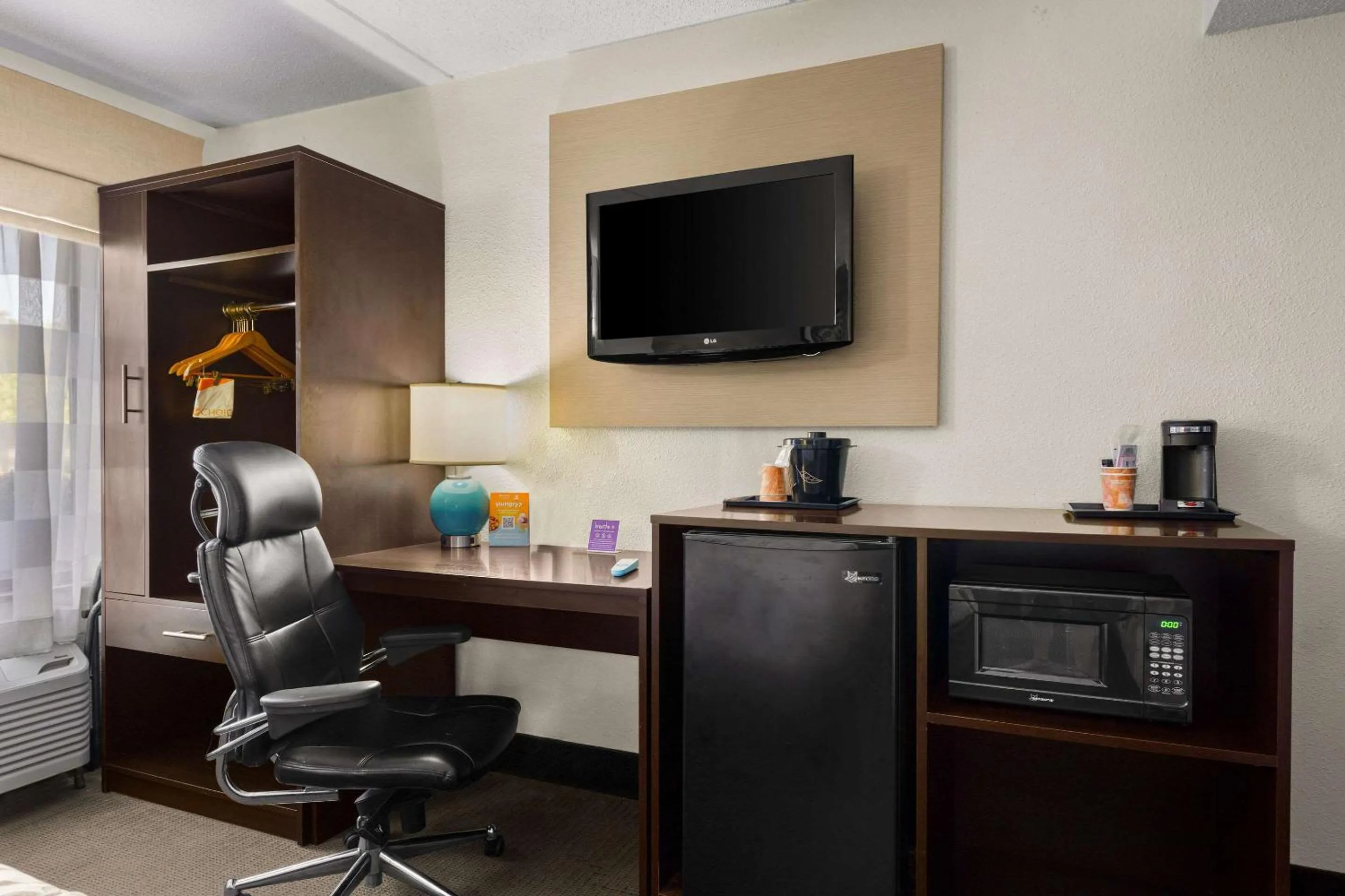 Bedroom in Sleep Inn Wilmington near University