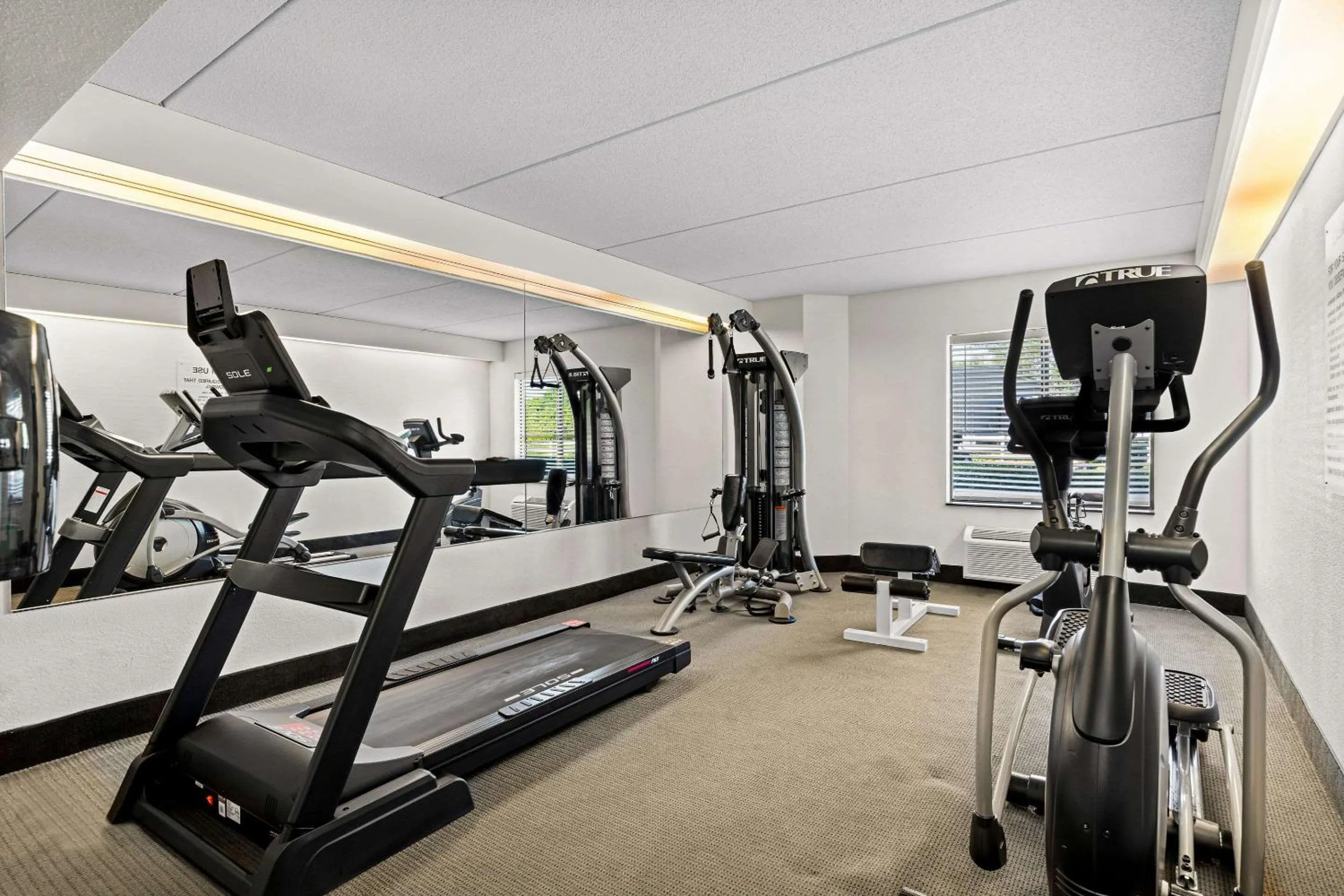 Fitness centre/facilities in Sleep Inn Wilmington near University
