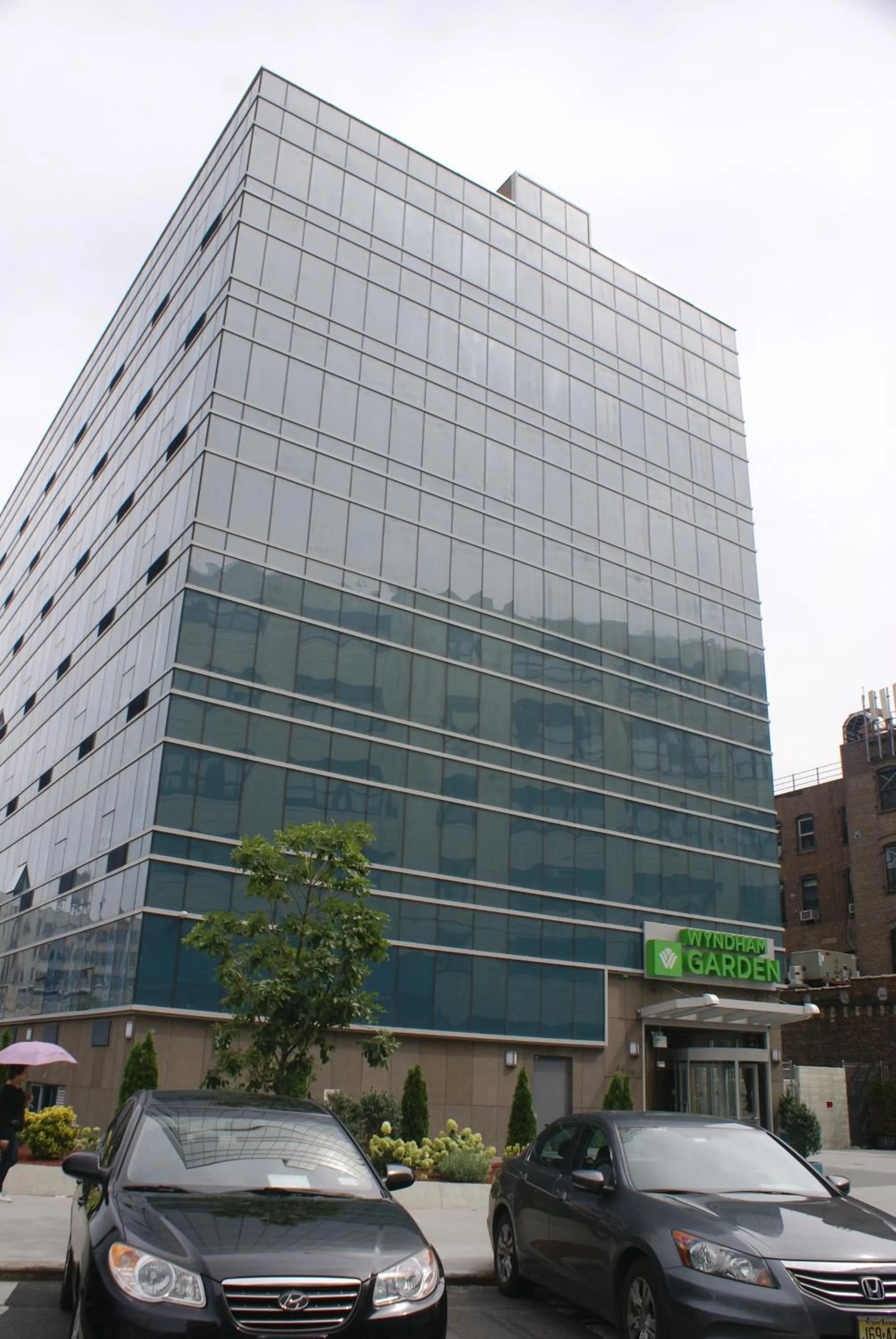 Facade/entrance, Property Building in Wyndham Garden Long Island City
