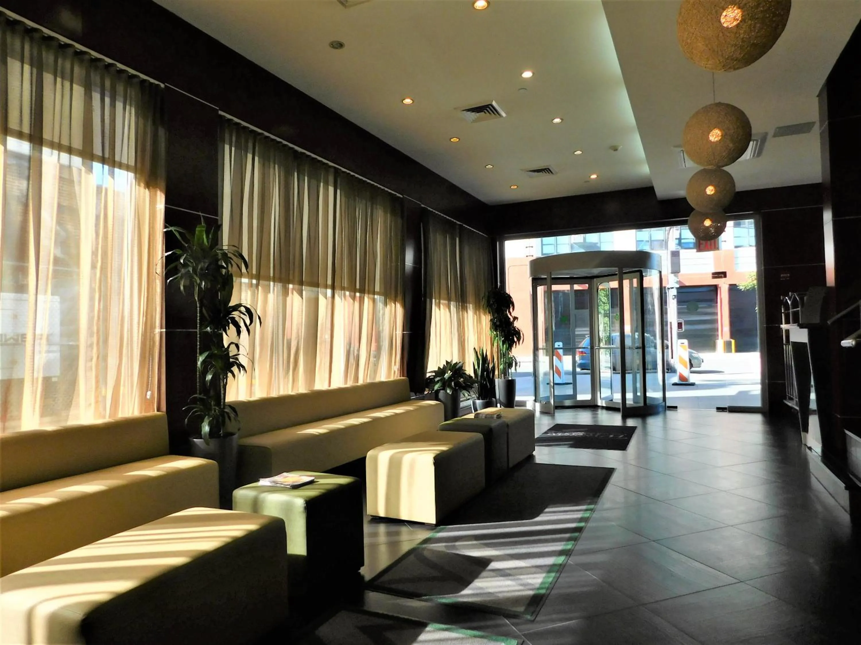 Lobby or reception, Restaurant/Places to Eat in Wyndham Garden Long Island City