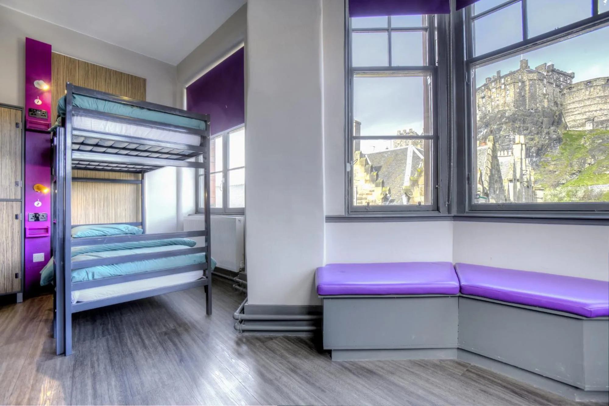 Landmark view, Bed in Kick Ass Grassmarket (18+)