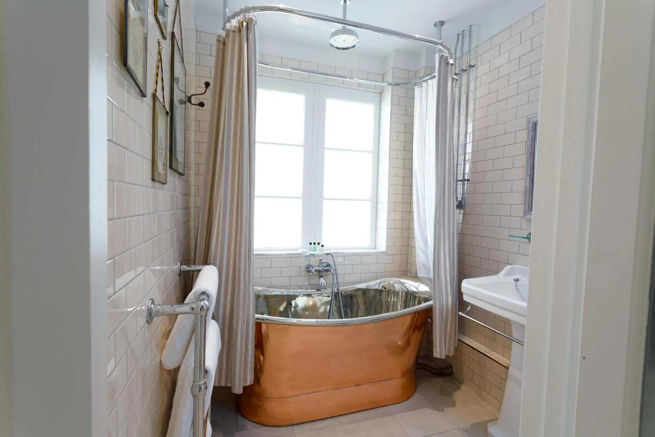 Bathroom in The Boathouse