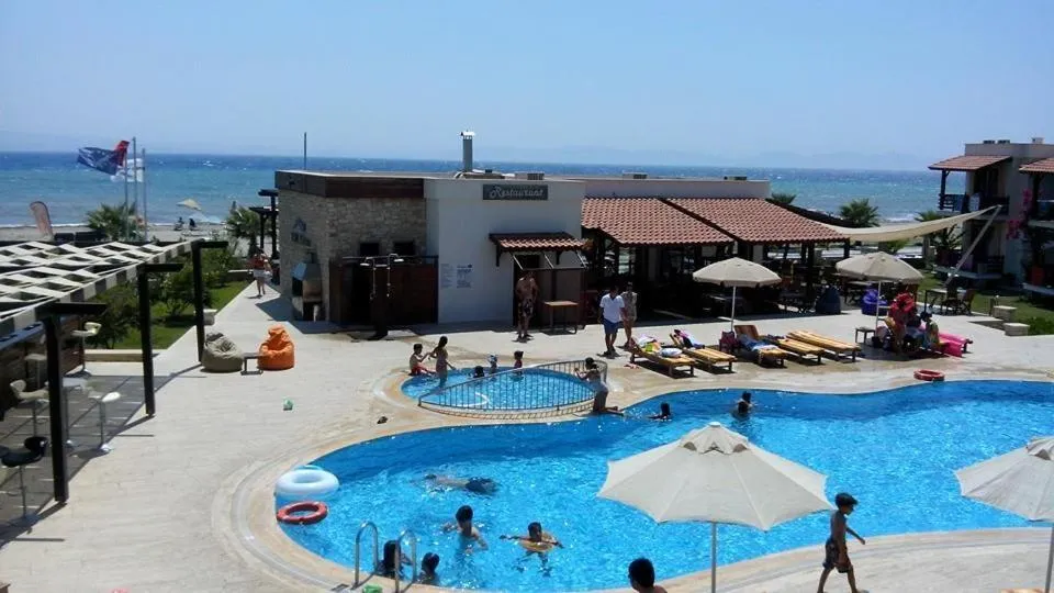 Pool view in Hotel Silvanus