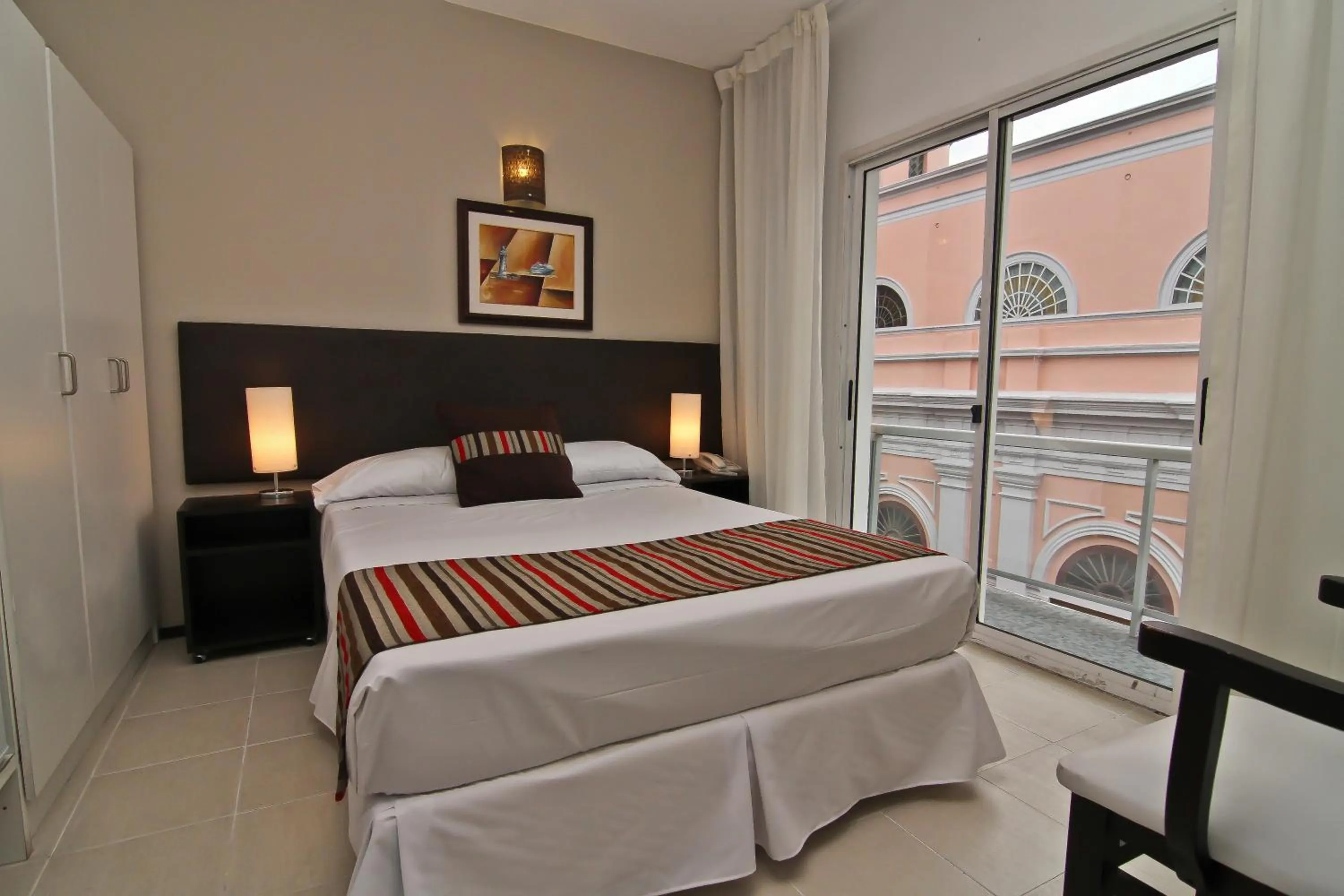 Bedroom, Bed in De la Plaza Hotel