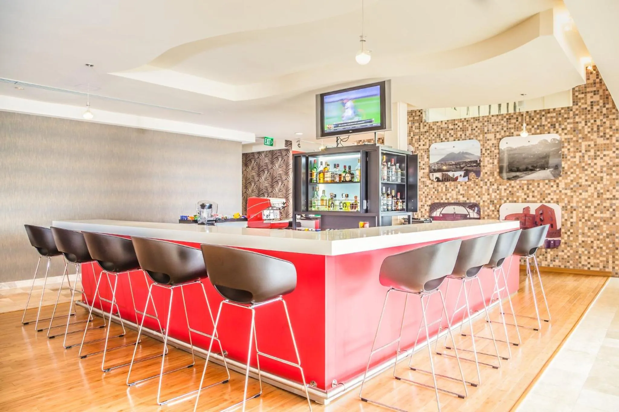 Lounge or bar in Fiesta Inn Monterrey Fundidora