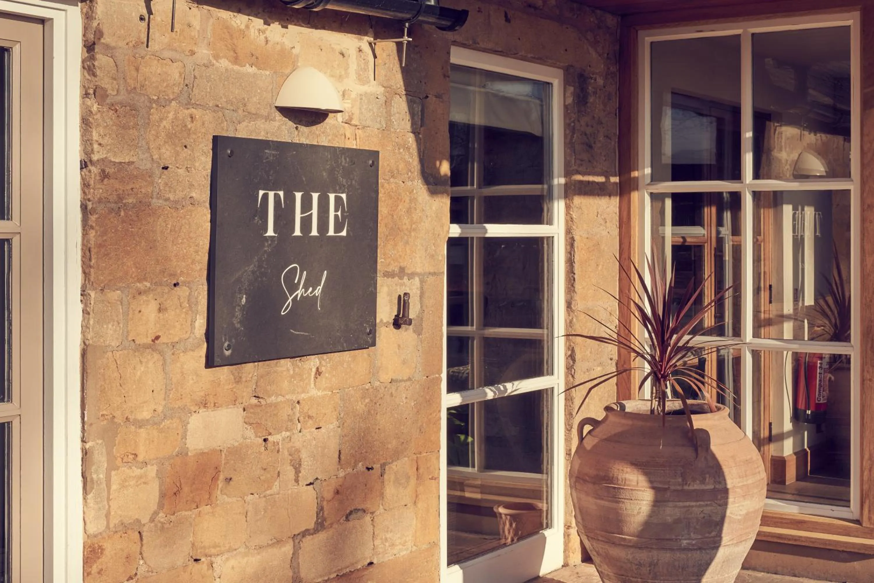 Restaurant/places to eat in Dormy House Hotel