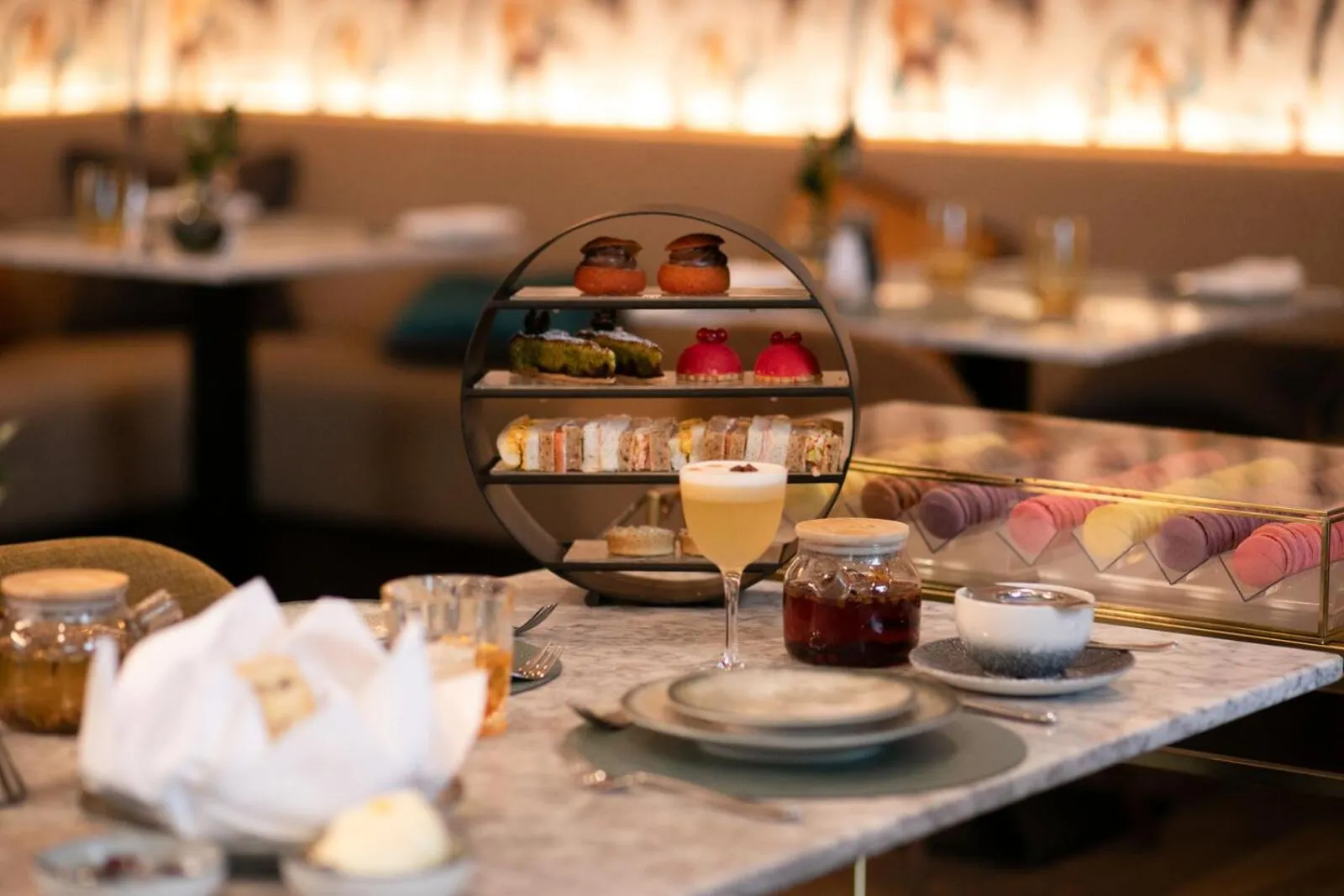 Restaurant/places to eat in Dormy House Hotel