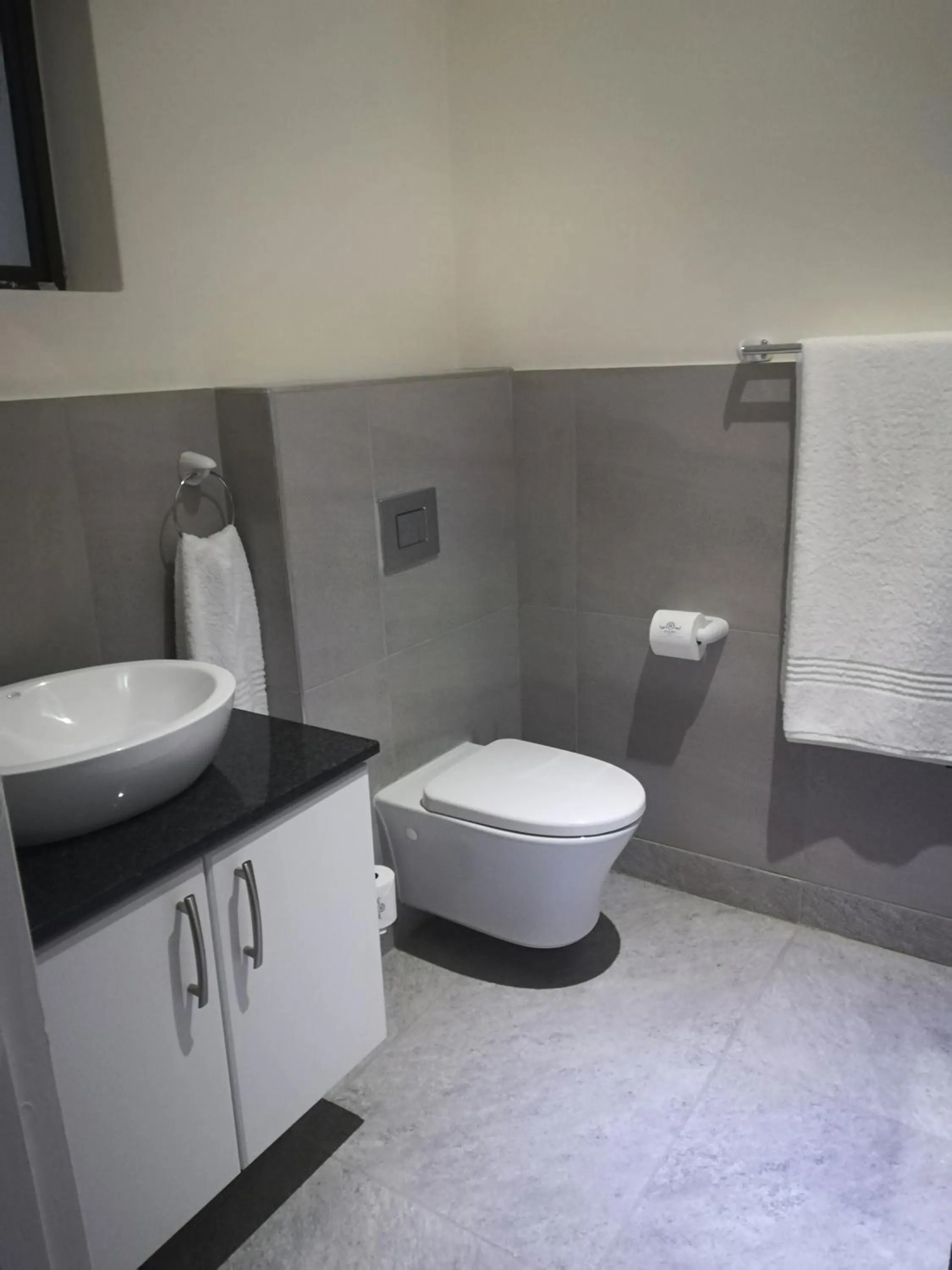 Toilet in HERMS Restaurant & Boutique Hotel