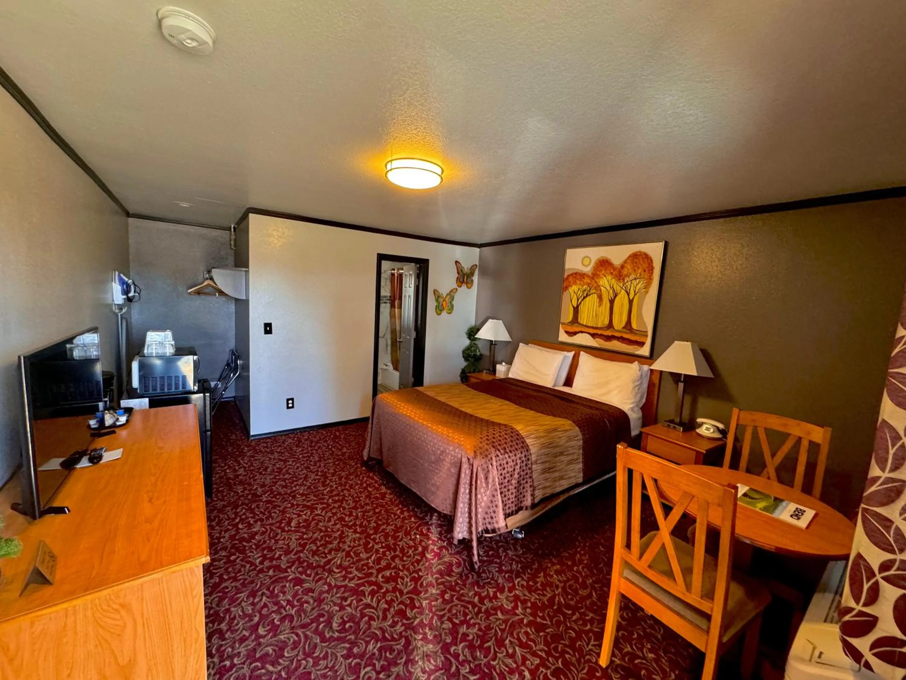 Bed in Cascade Lodge - Central Bend Retreat