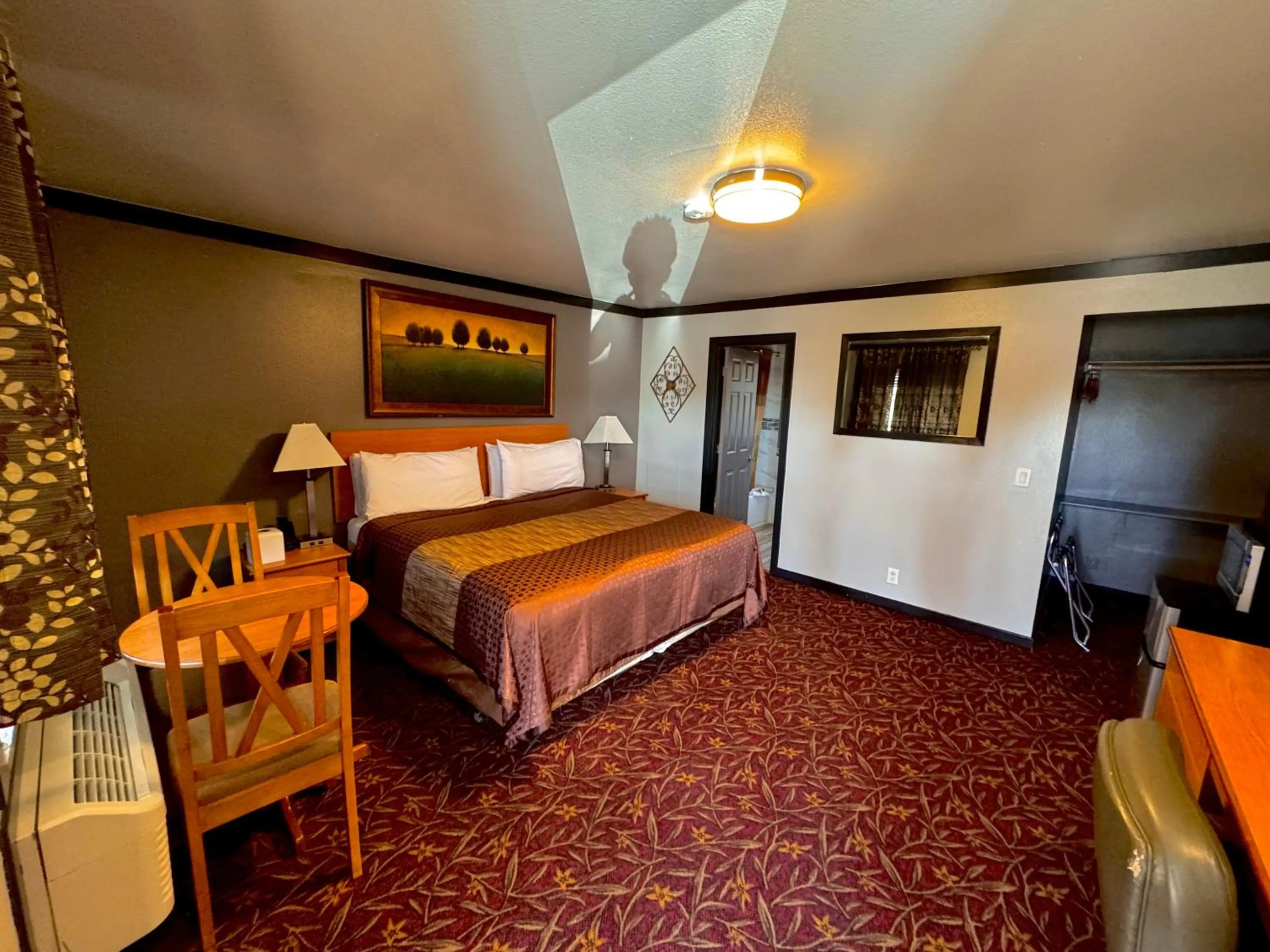 Bed in Cascade Lodge - Central Bend Retreat