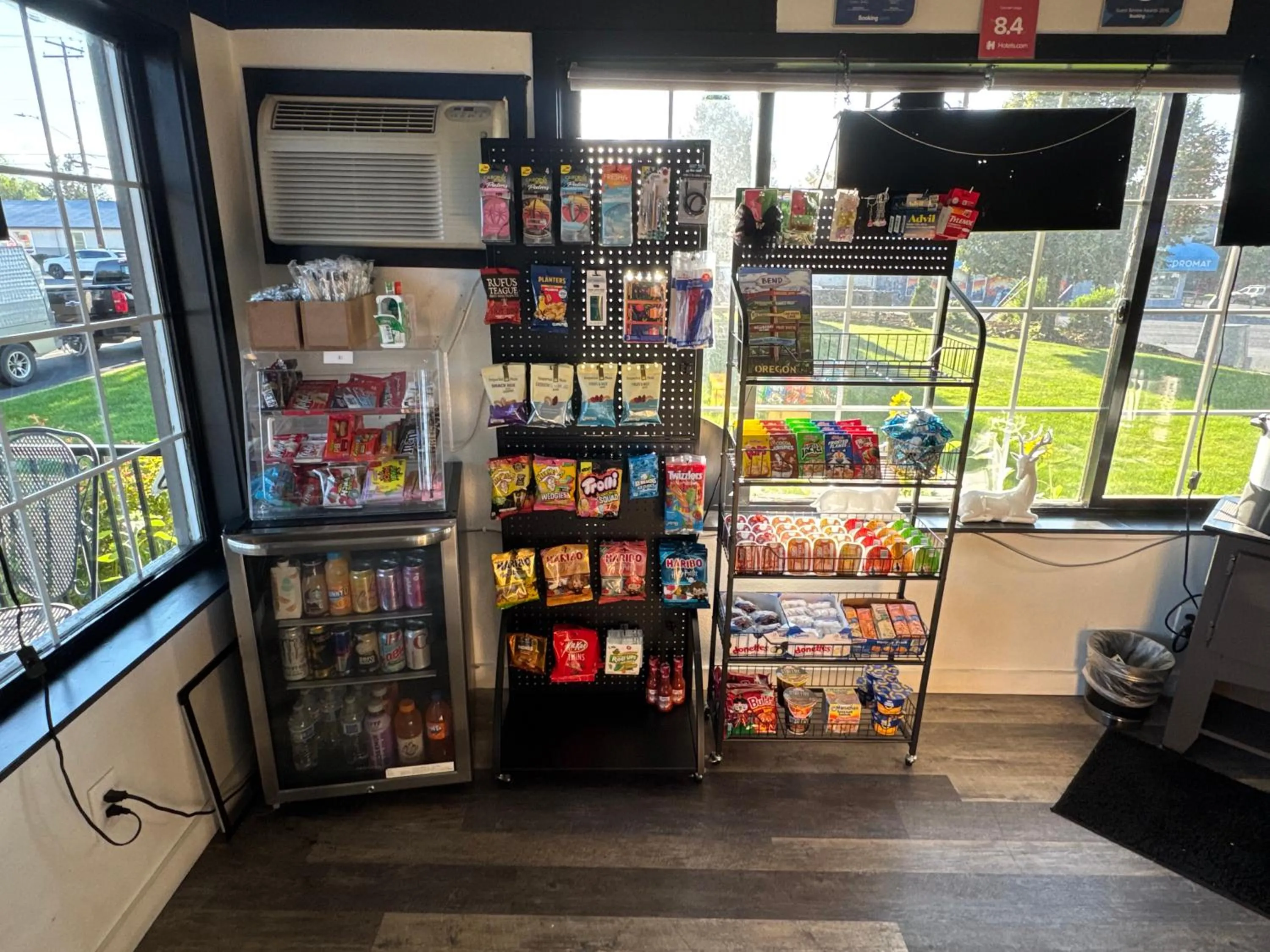 Restaurant/places to eat in Cascade Lodge - Central Bend Retreat