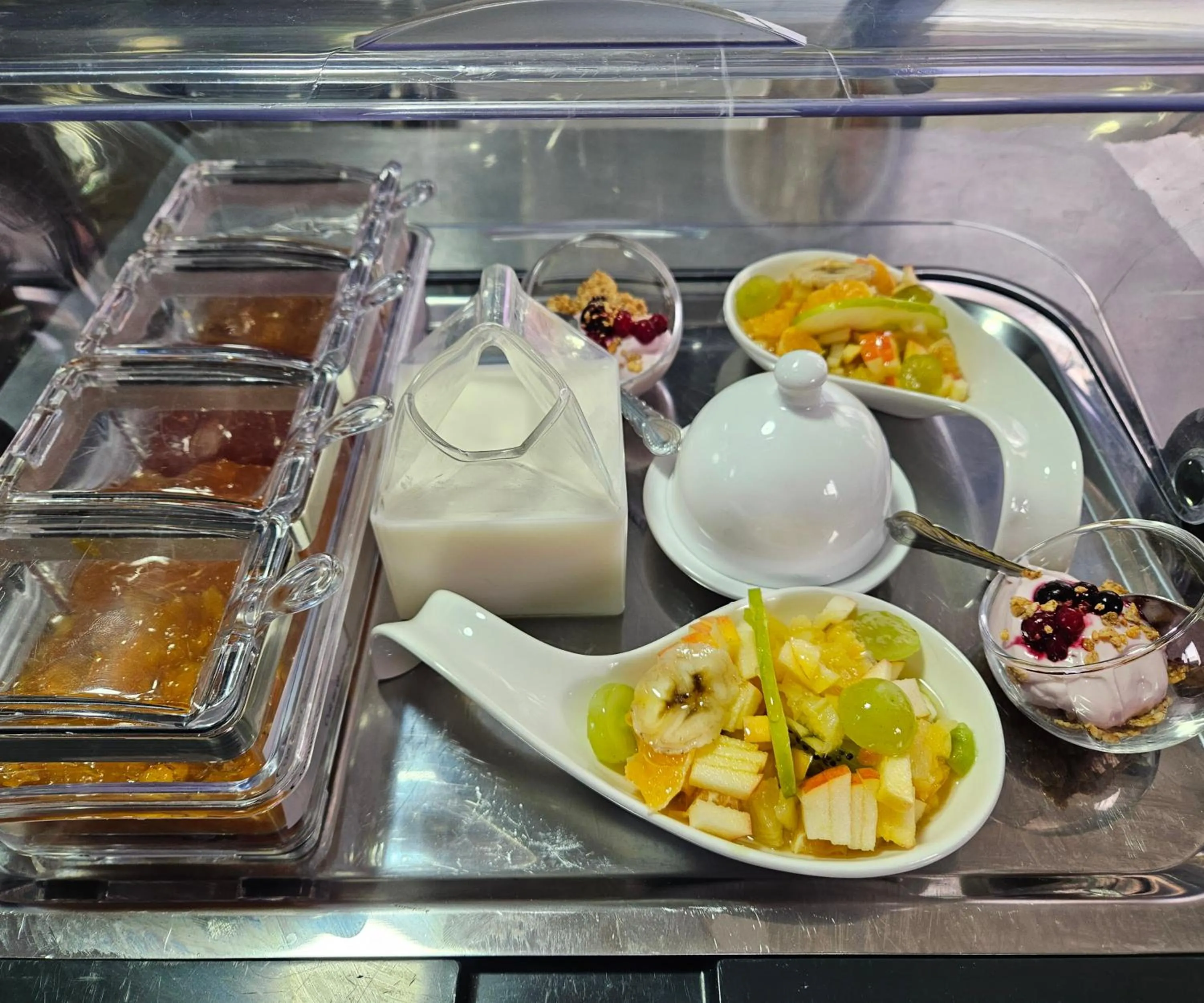 Breakfast in L'instant