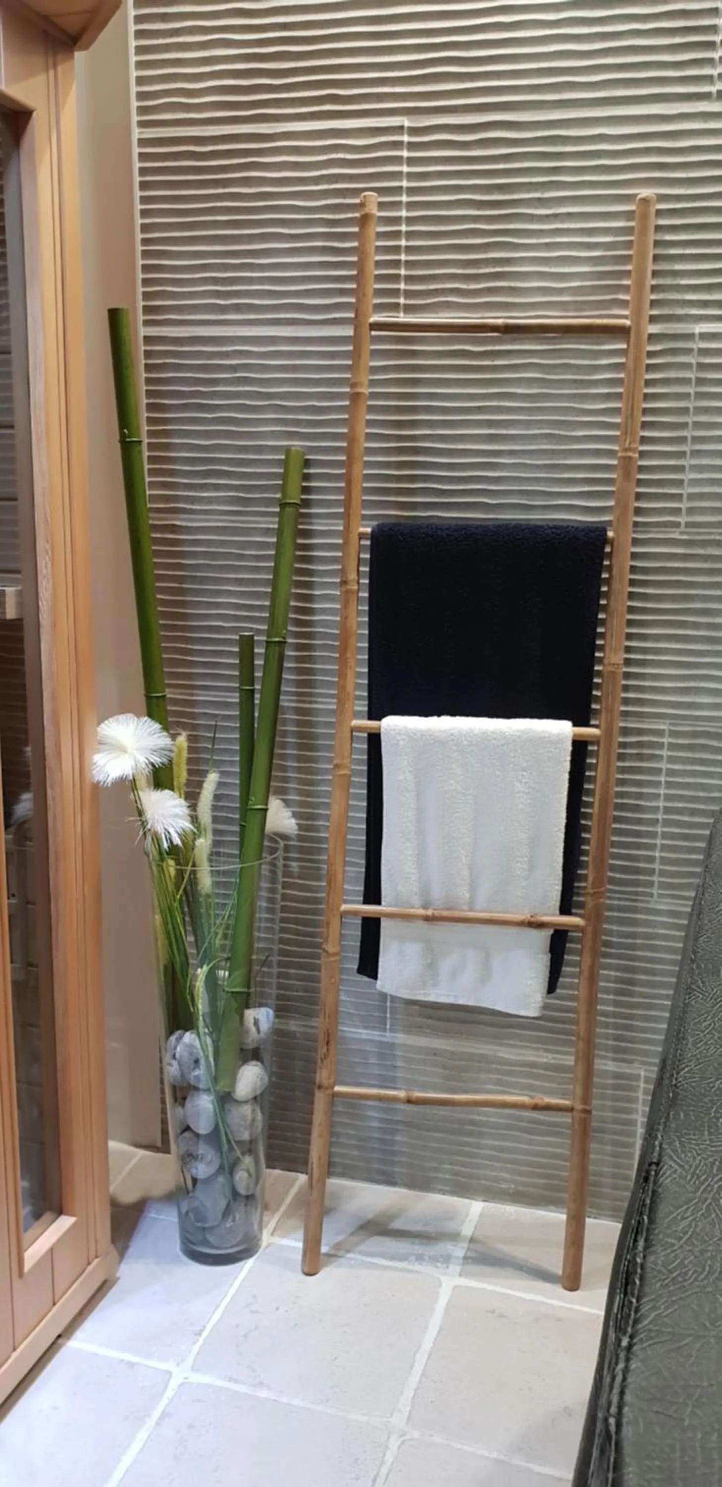 Hot Tub in L'instant