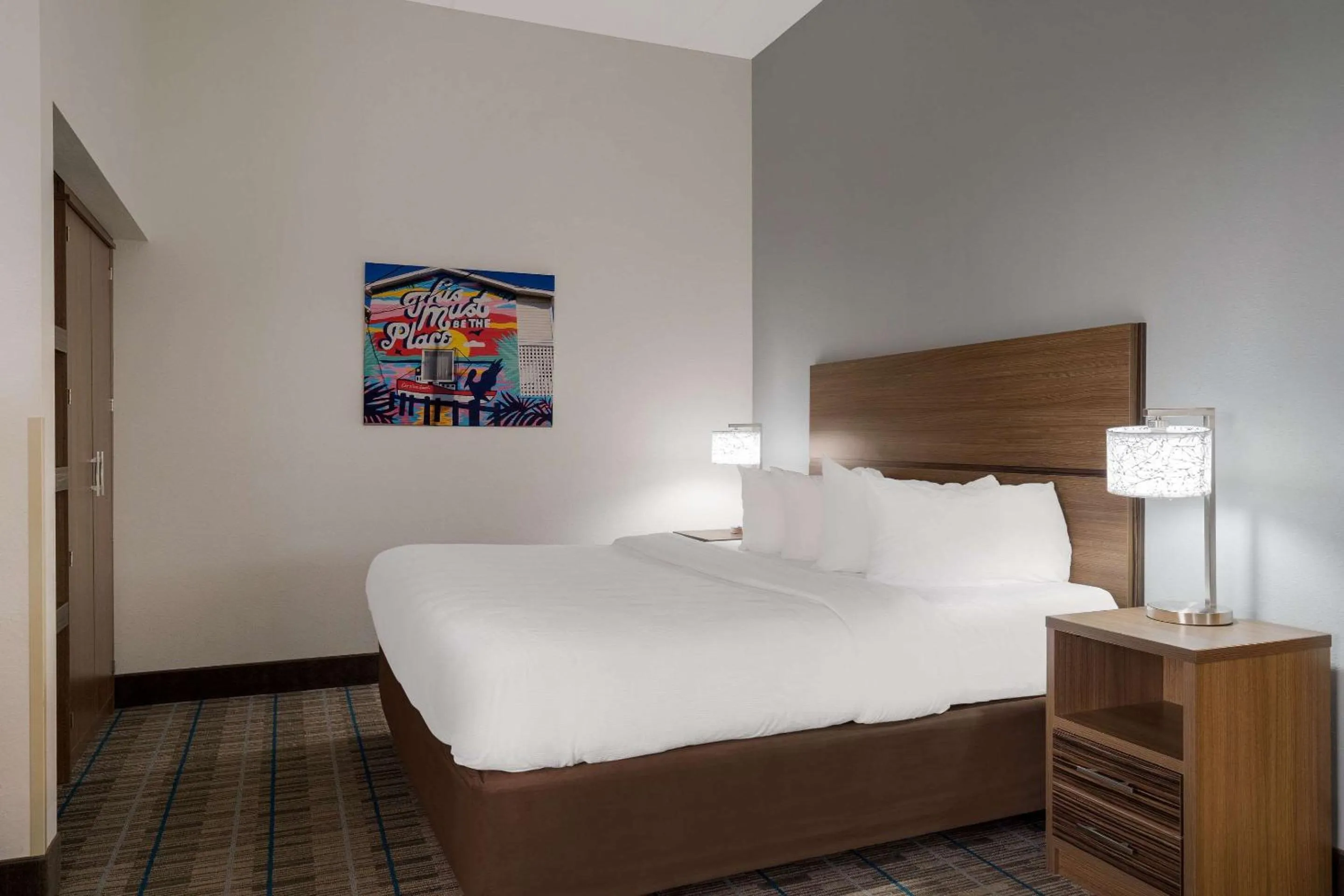 Bedroom, Bed in MainStay Suites Wilmington - University Area