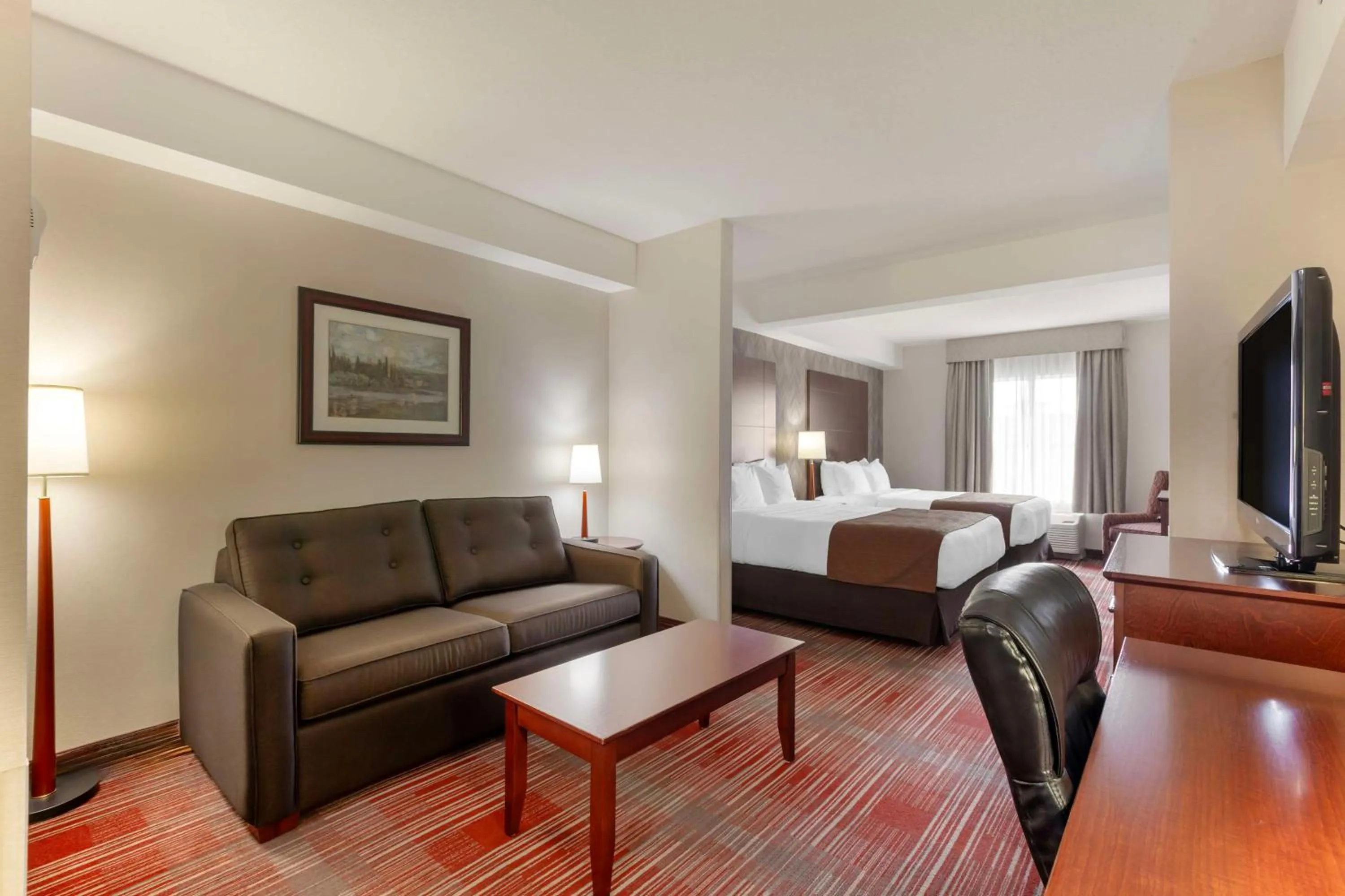 Bedroom, Bed in Best Western Plus Muskoka Inn