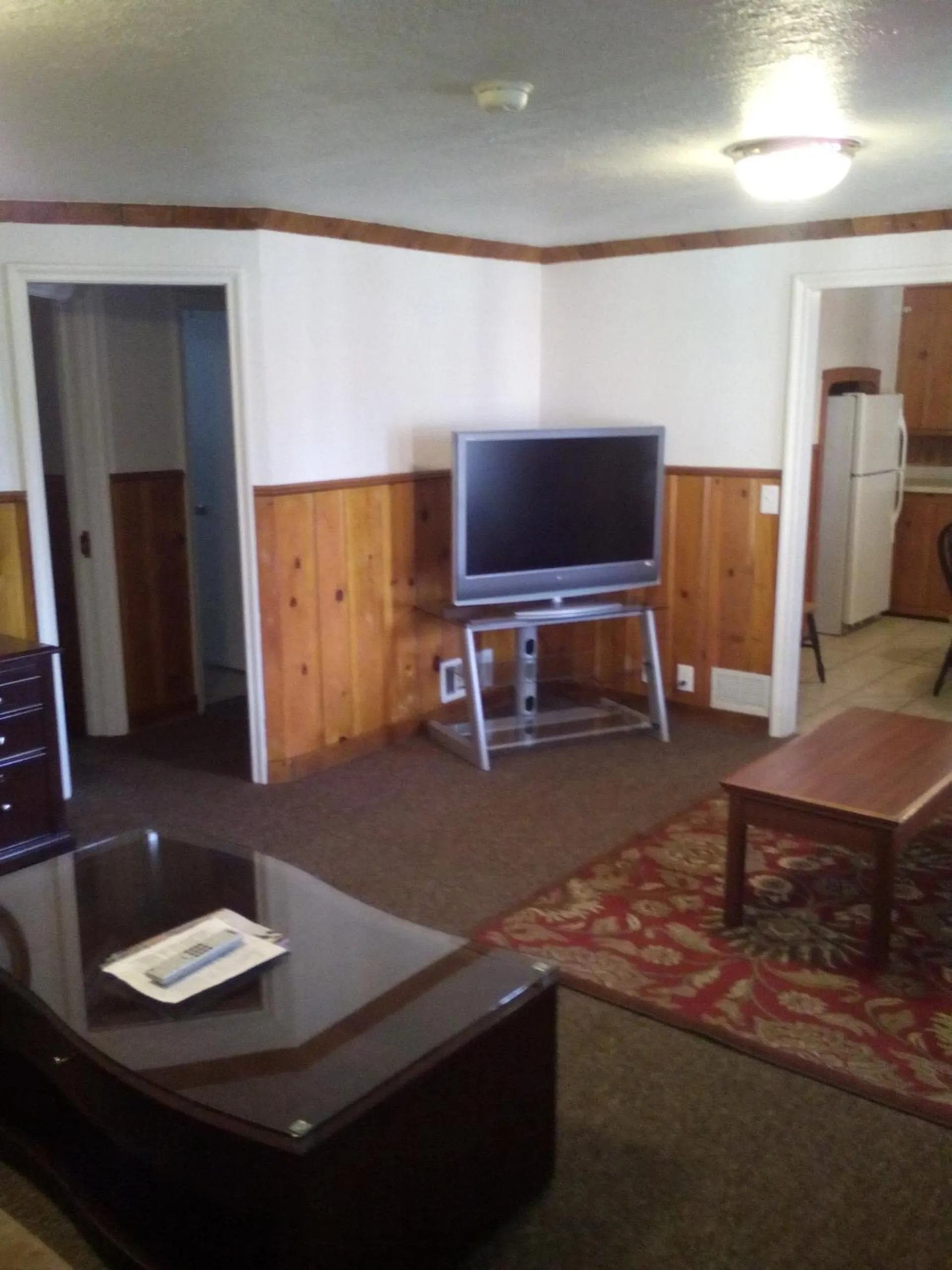 Living room in Holiday Motel Bend