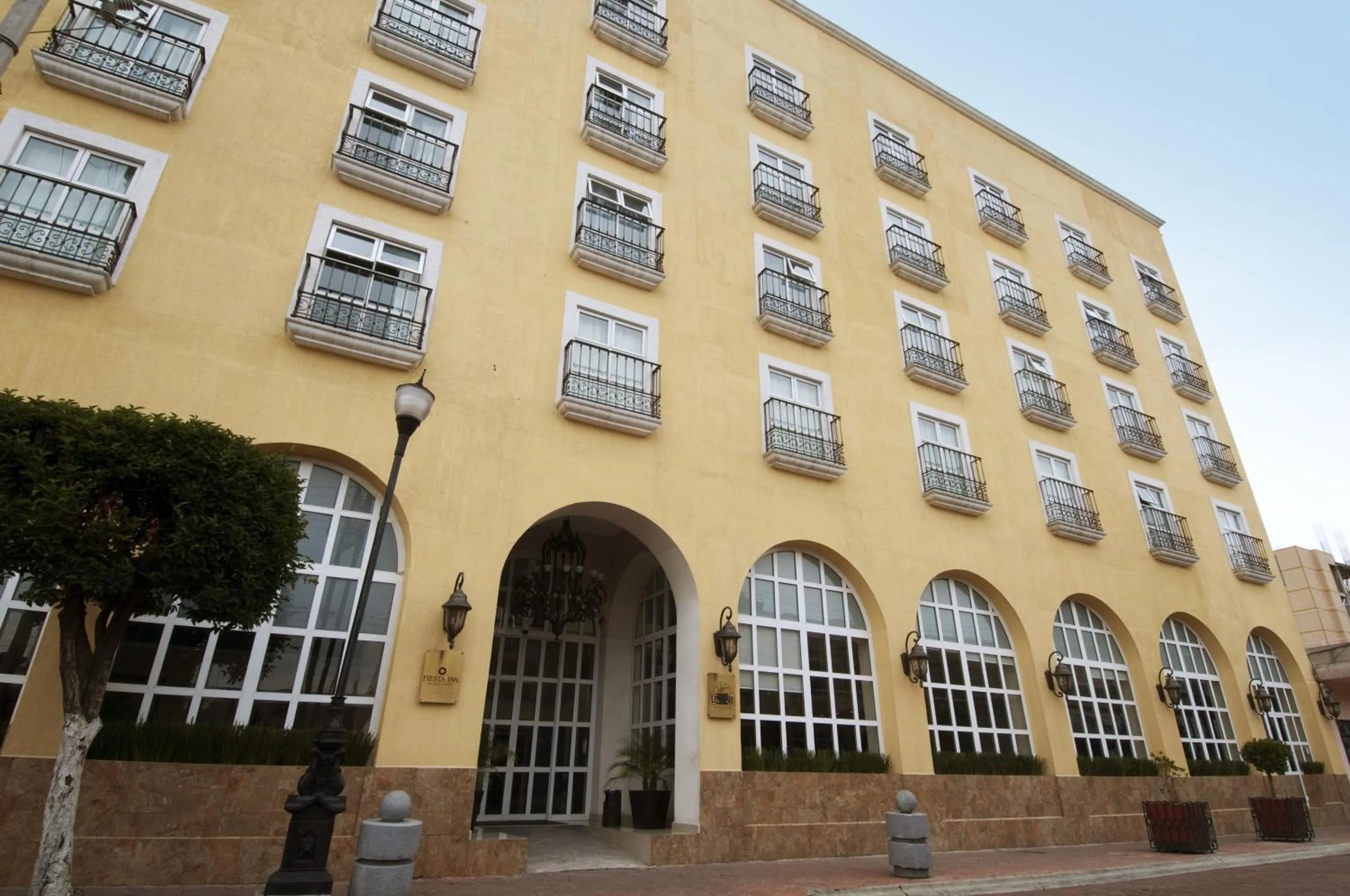 Property building in Fiesta Inn Toluca Centro