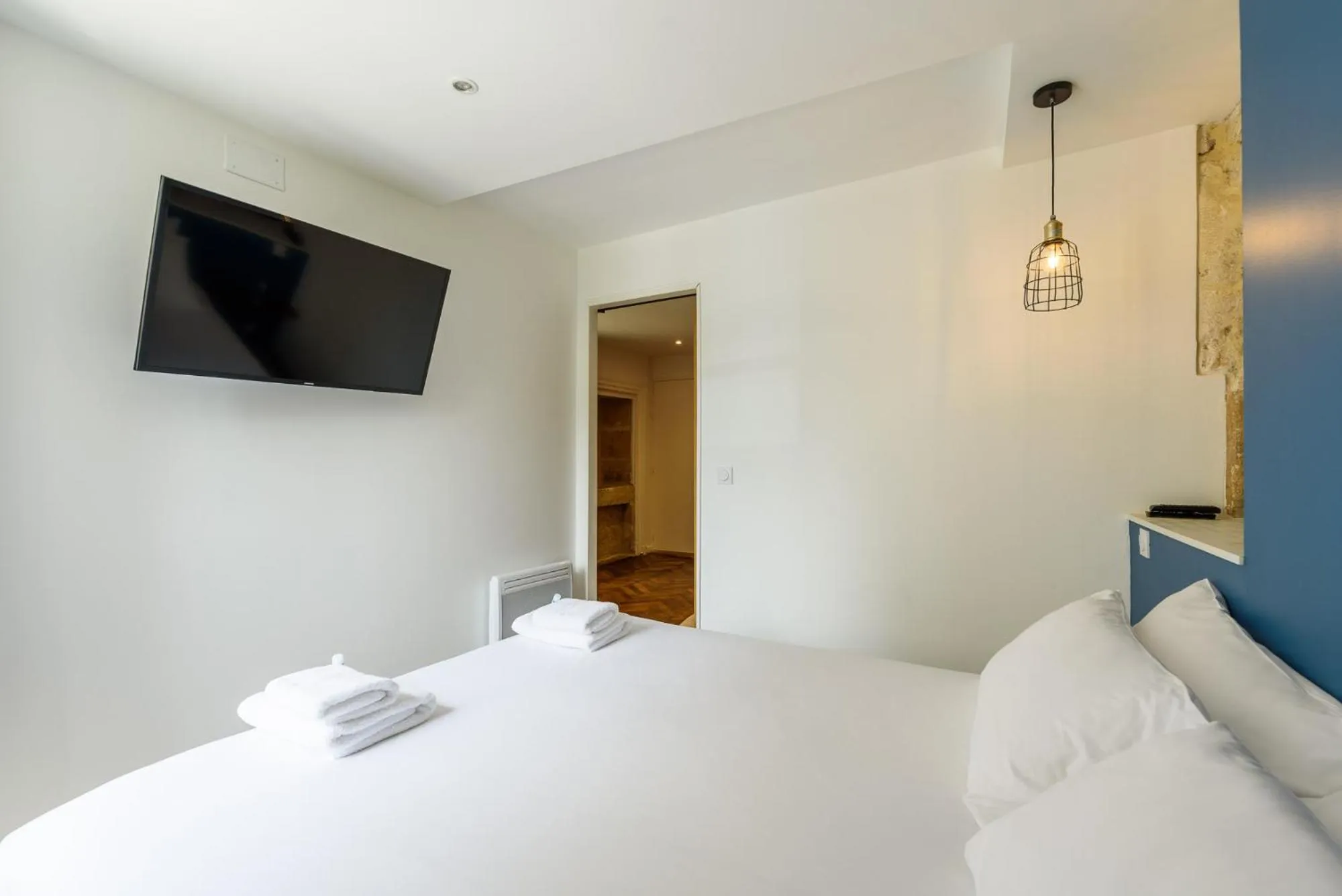 Photo of the whole room, Bed in L' échafaud - Apparts de standing - Centre historique