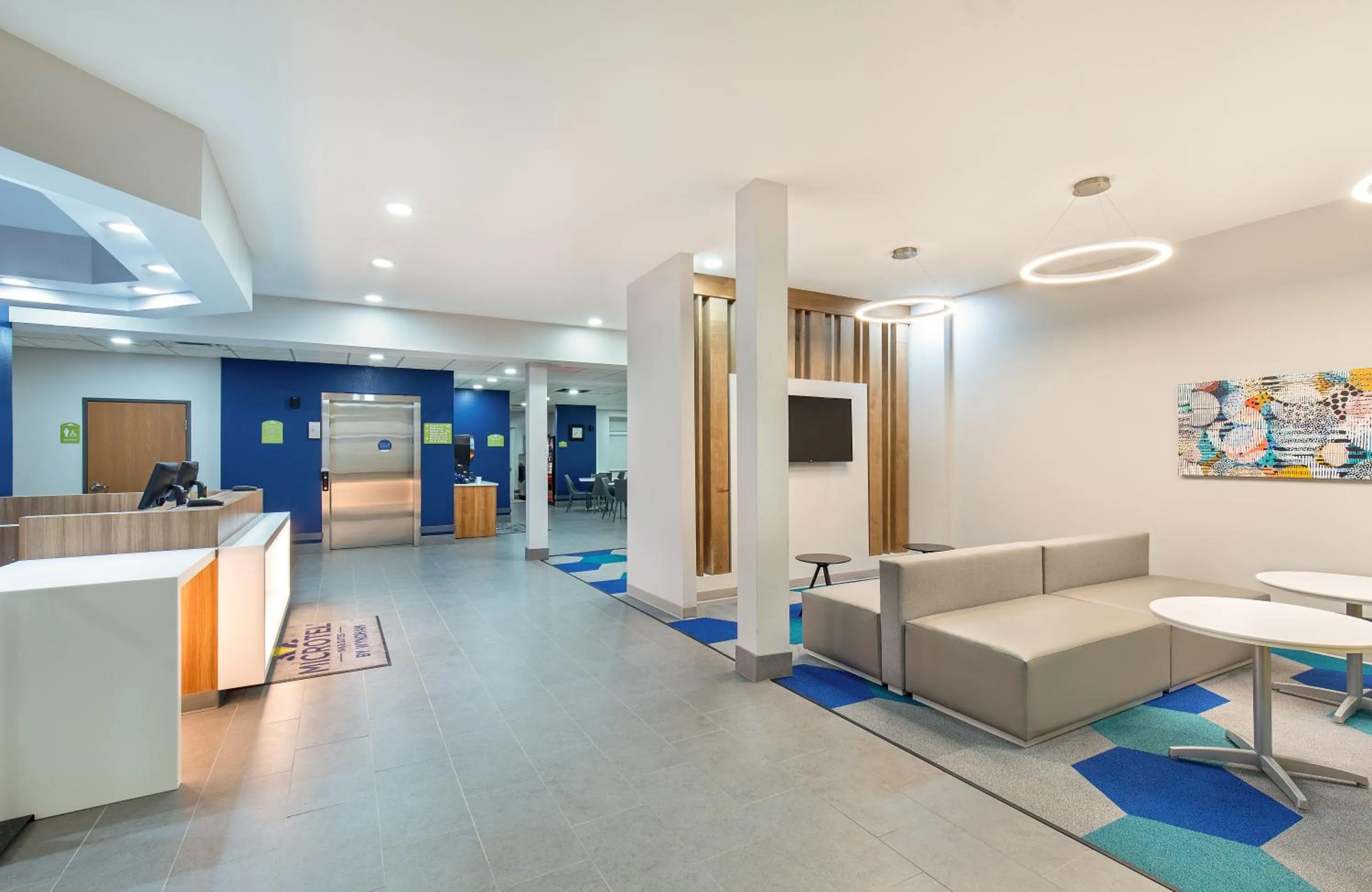 Lobby or reception in Microtel Inn & Suites Columbus North