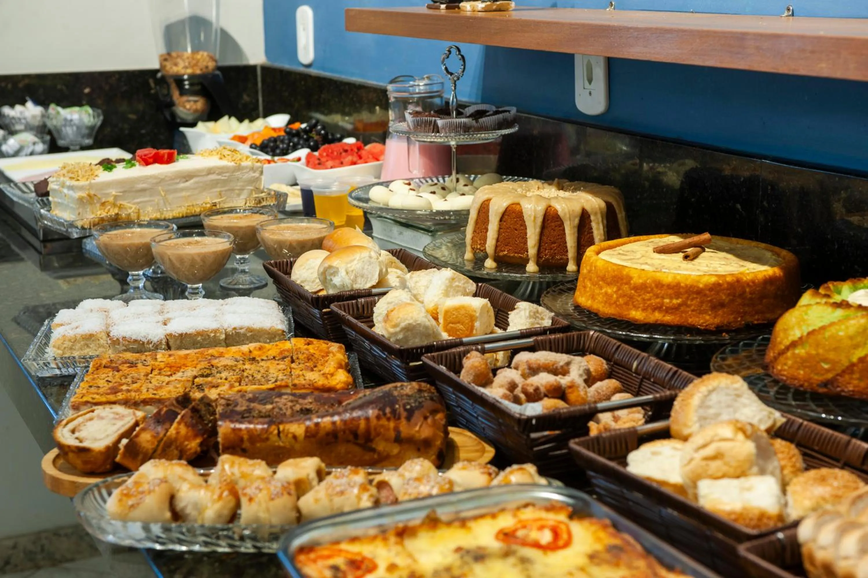 Buffet breakfast in Pousada Timoneiro