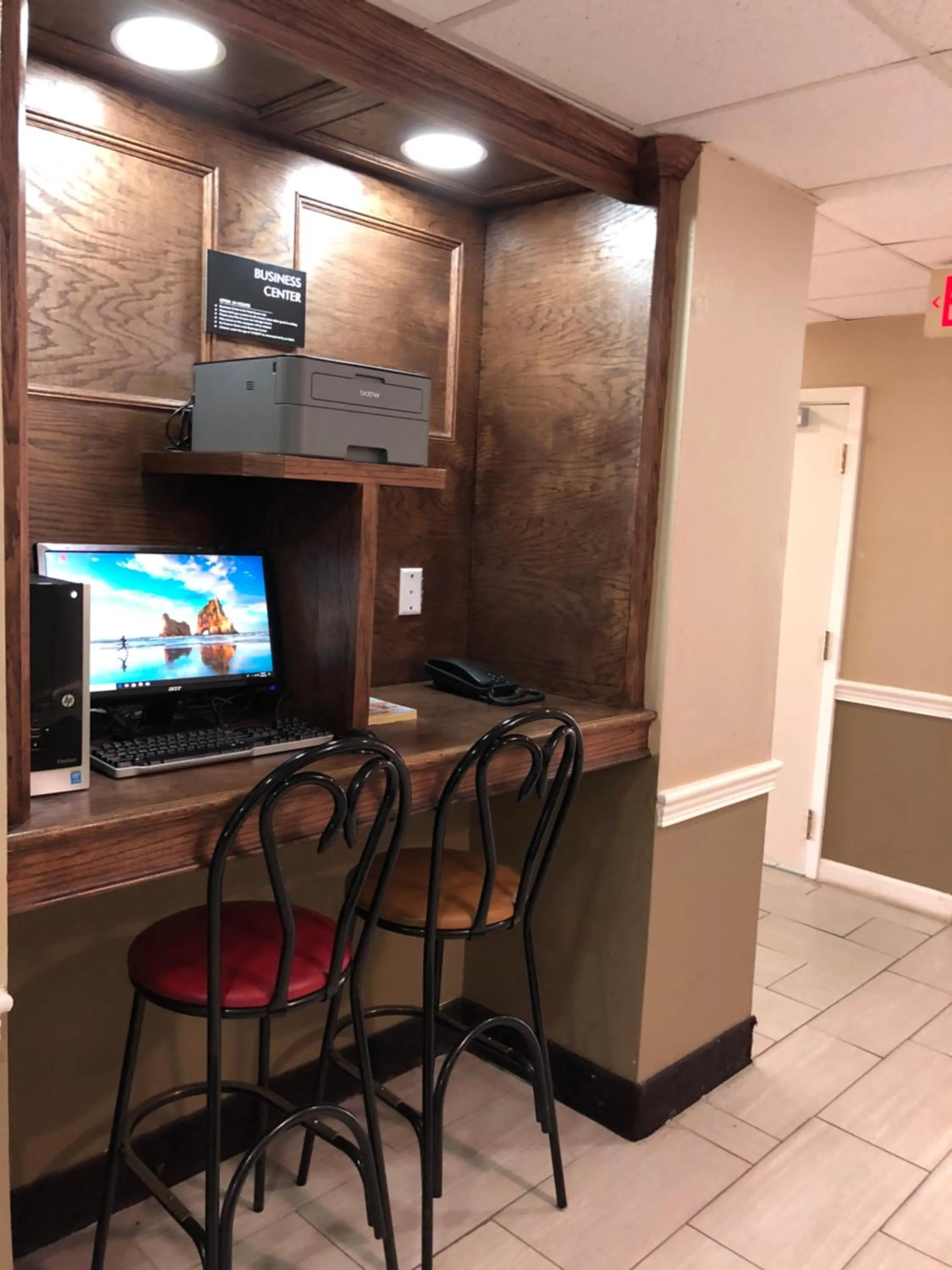 Business facilities in Super 8 by Wyndham Jackson Ridgeland