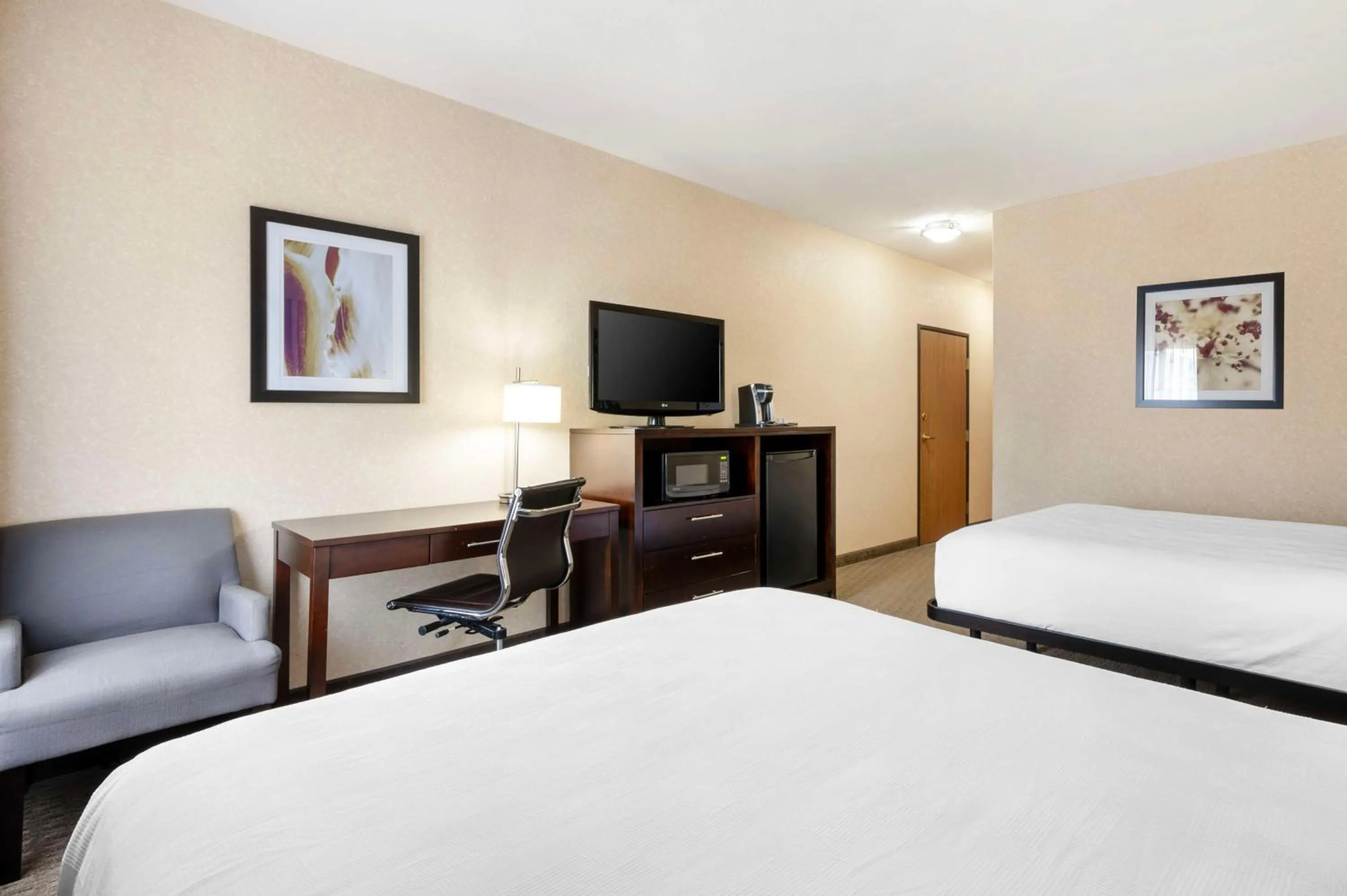 Bedroom, Bed in Best Western Plus Howe Inn