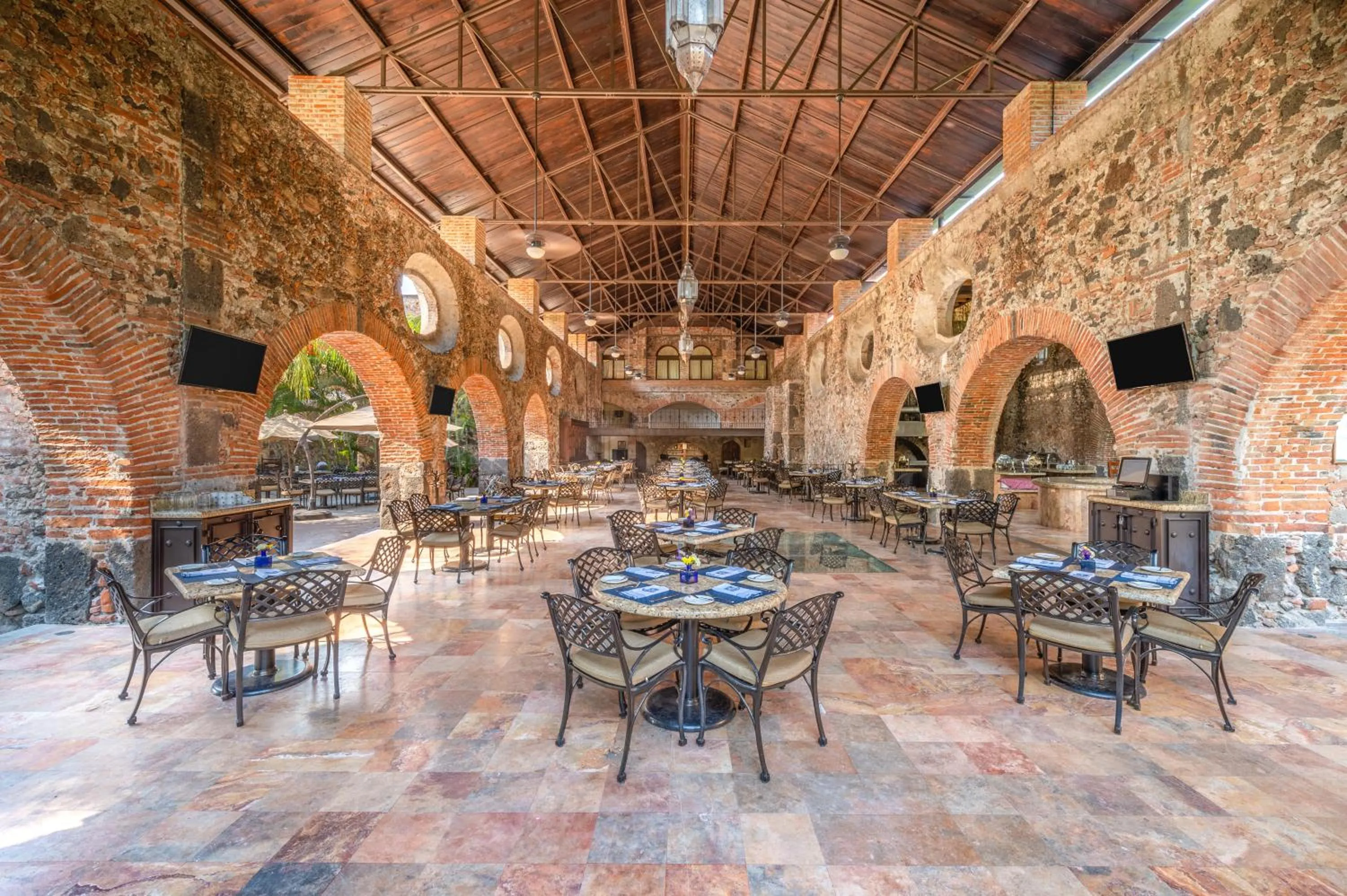 Restaurant/places to eat in Fiesta Americana Hacienda San Antonio El Puente Resort & Spa