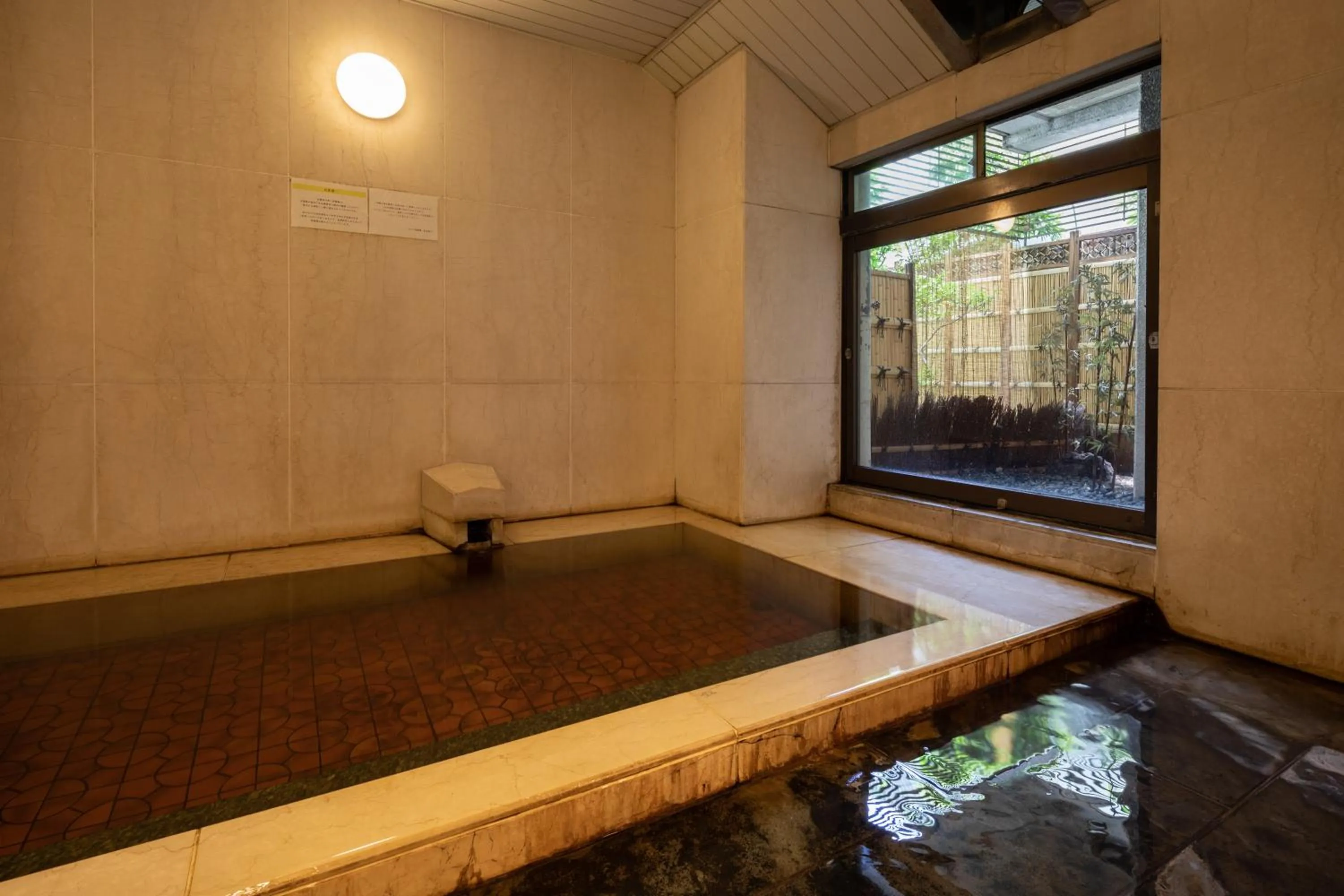 Facade/entrance in Hotel Danrokan